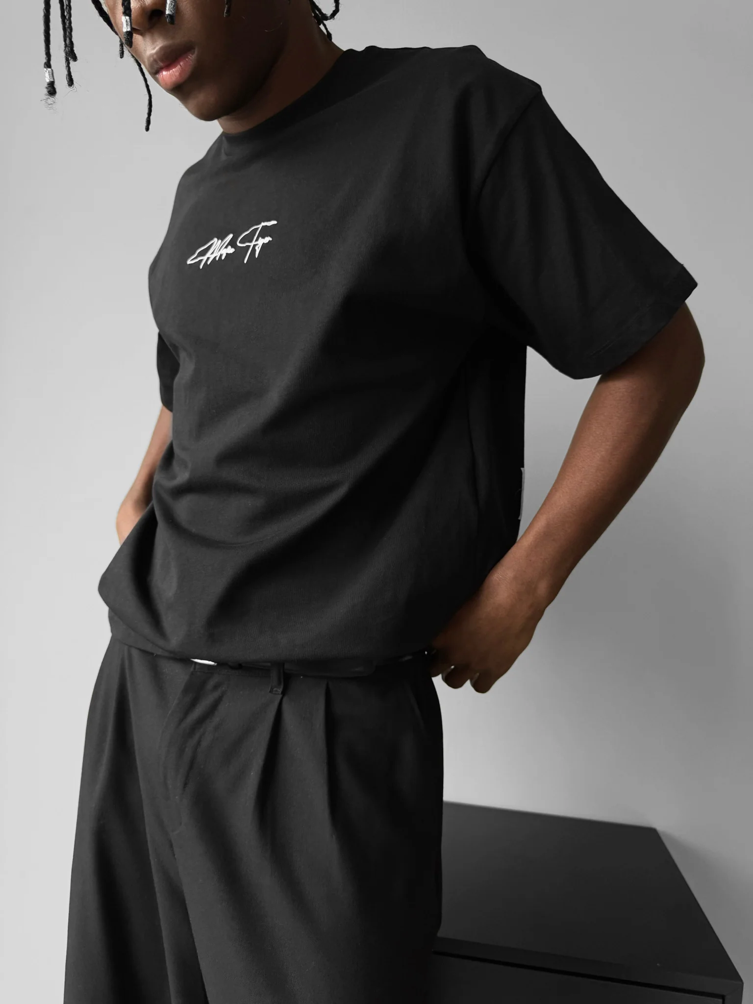 Oversize "Kämpfe mit Stil" T-Shirt - Black - Image 6