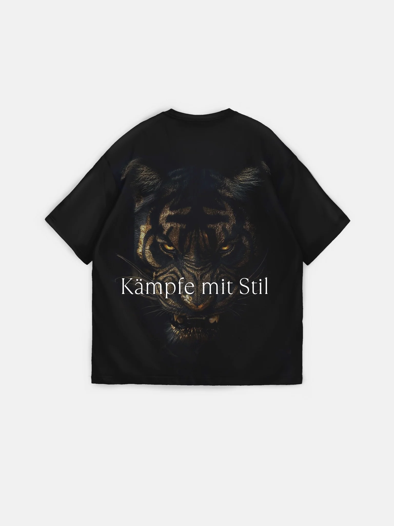 Oversize "Kämpfe mit Stil" T-Shirt - Black - Image 9