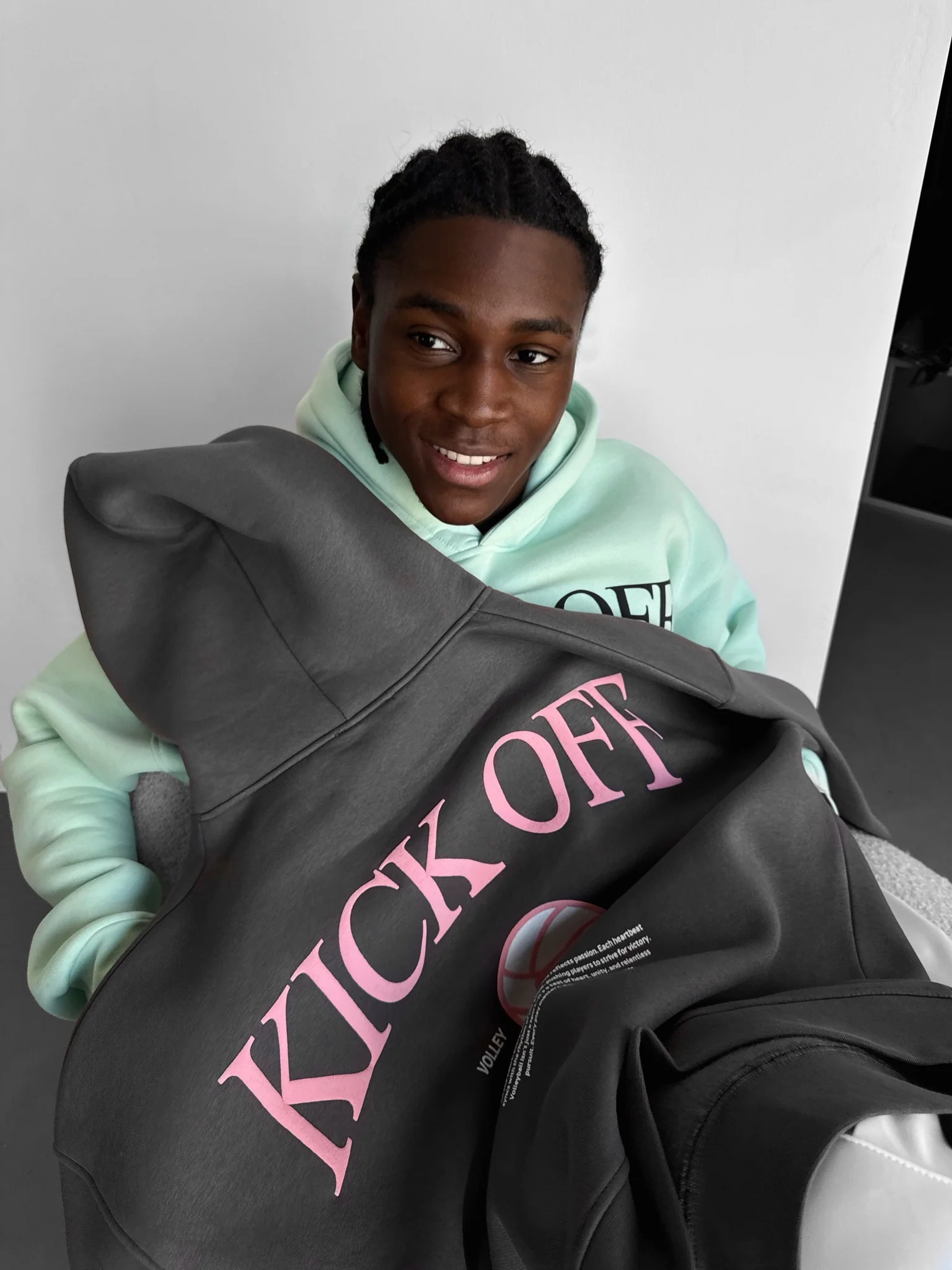 Oversize "KICK OFF" Hoodie - Anthracite - Image 3