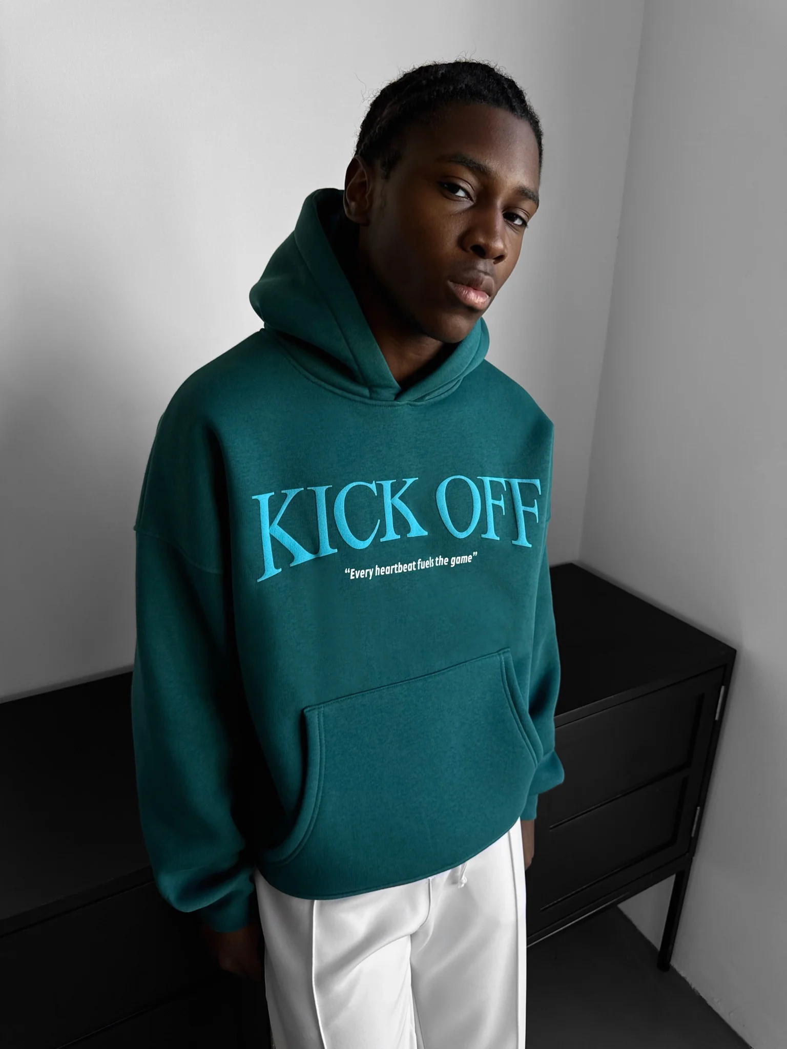 Oversize "KICK OFF" Hoodie - Sea Moss - Image 2