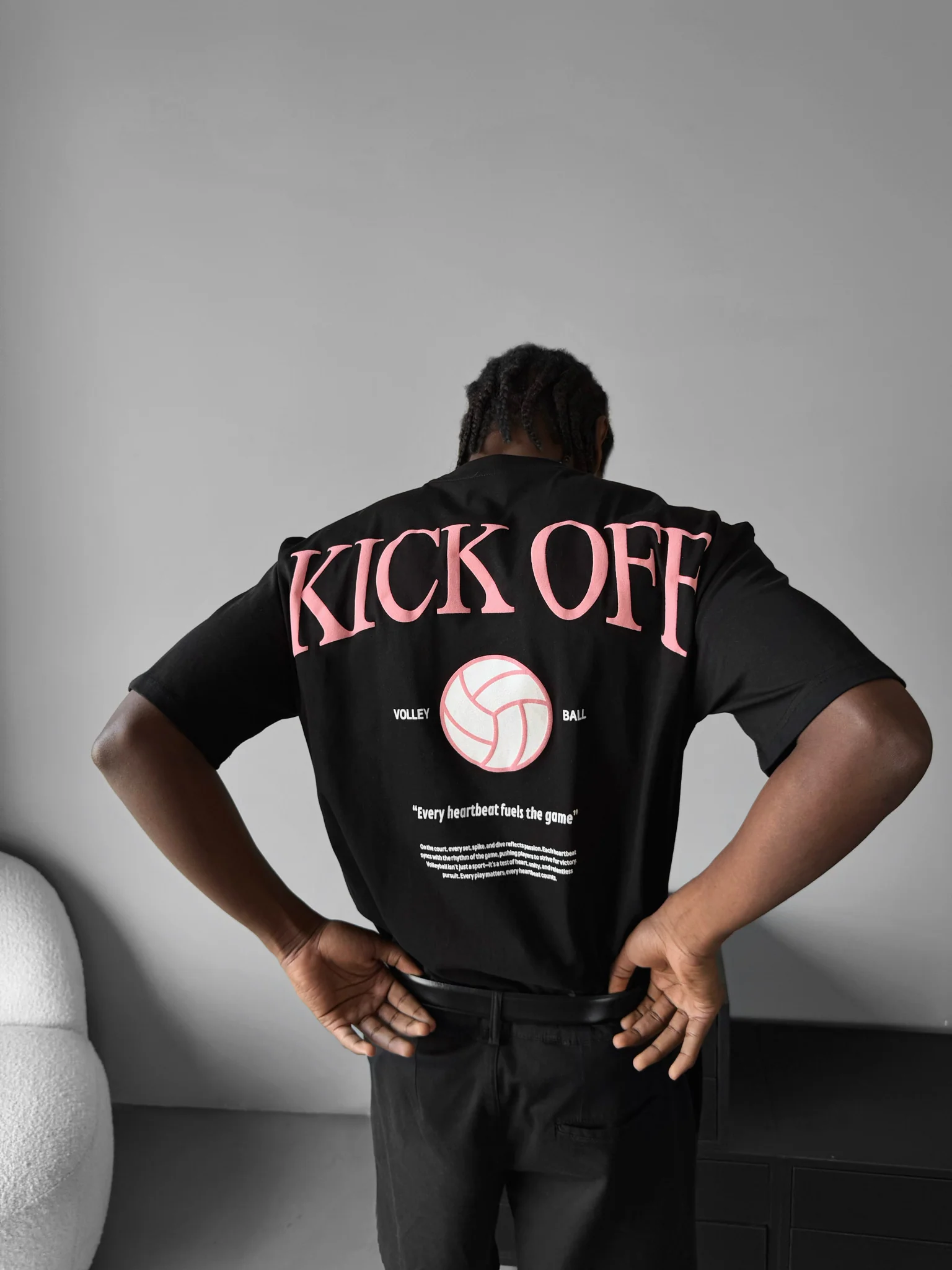 Oversize 'Kick Off‘ T-Shirt - Black - Image 3