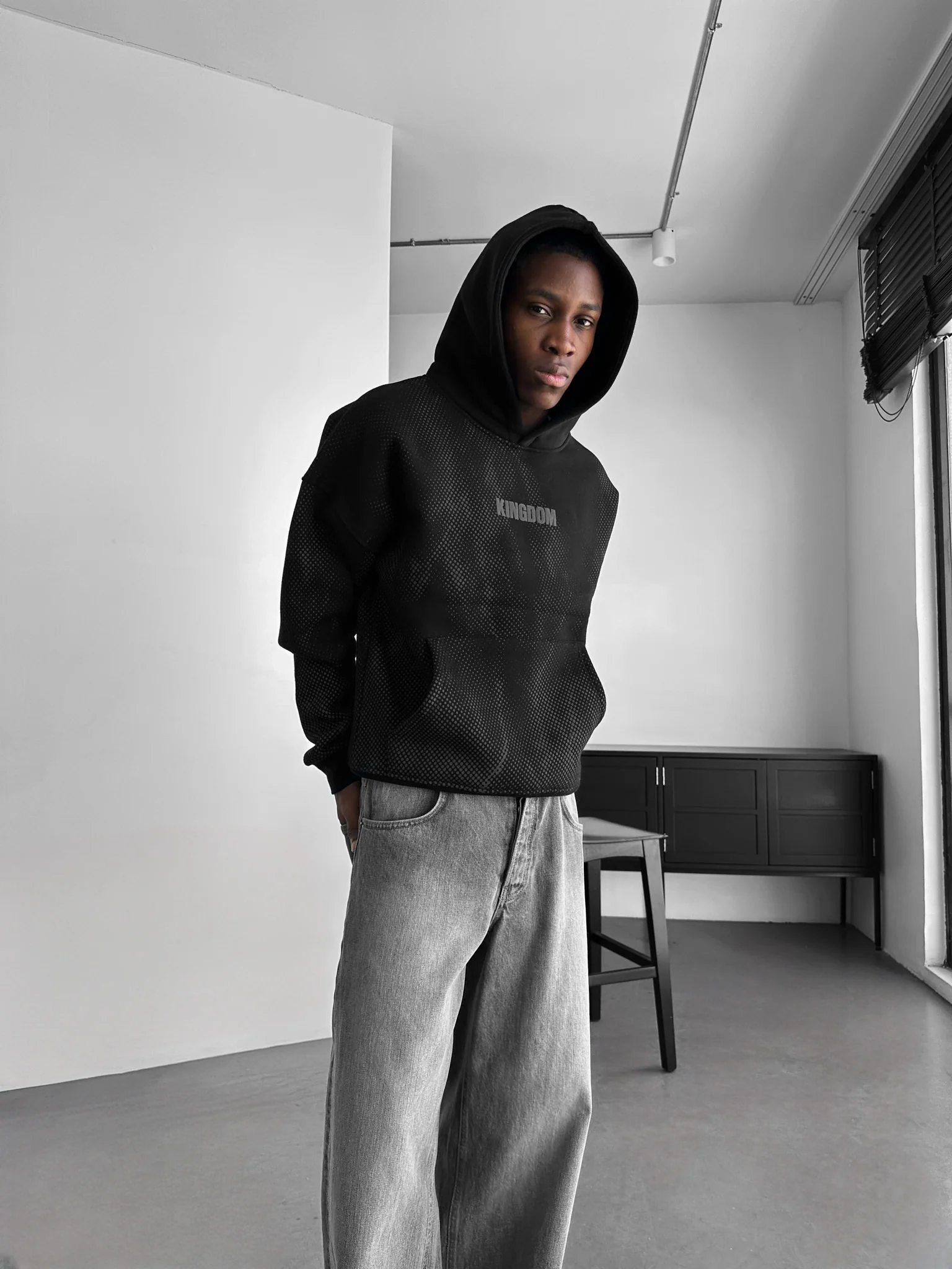Oversize Kingdom Hoodie - Black and Anthracite - Image 5