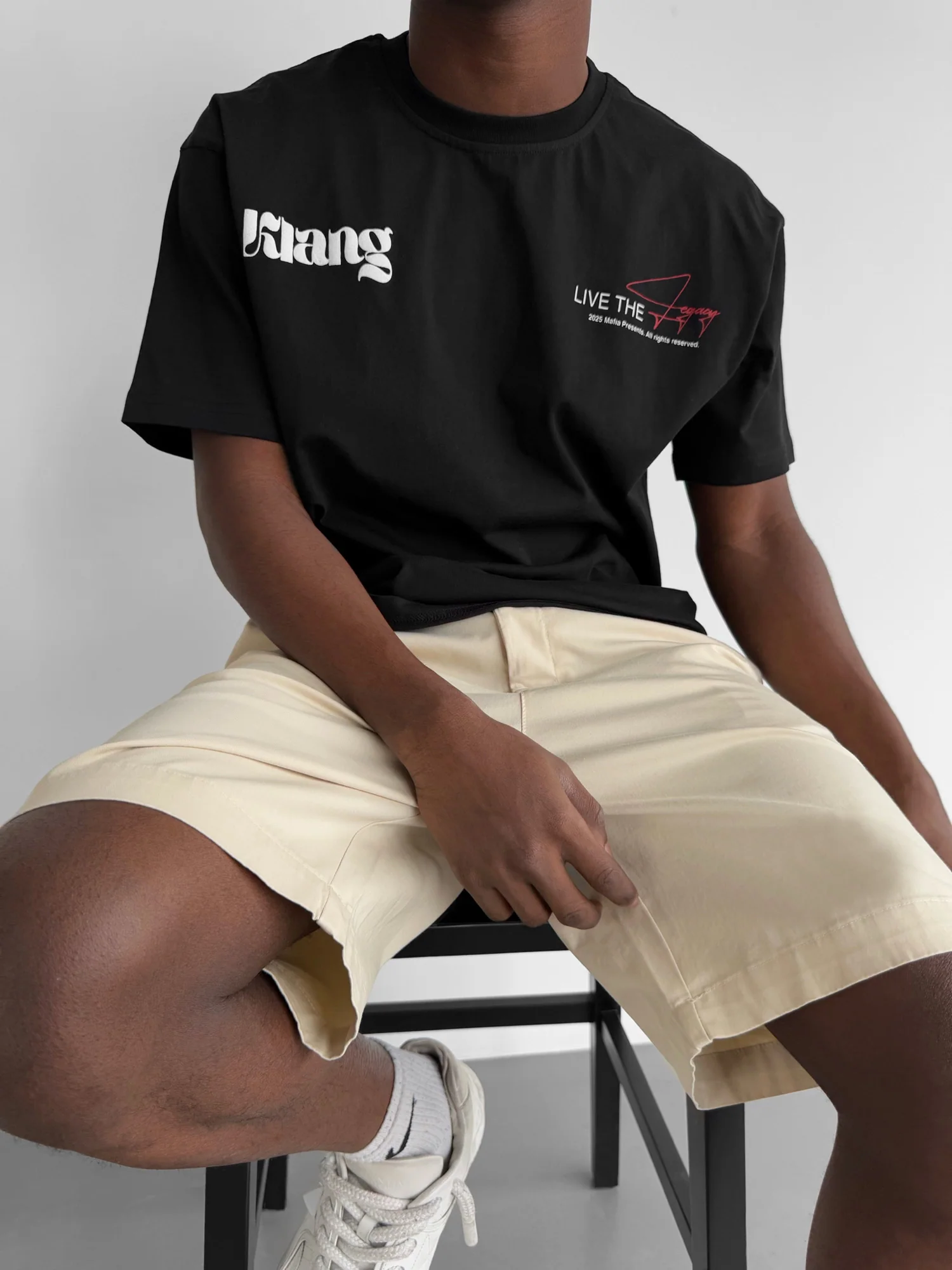 Oversize "Klang" T-Shirt - Black - Image 3