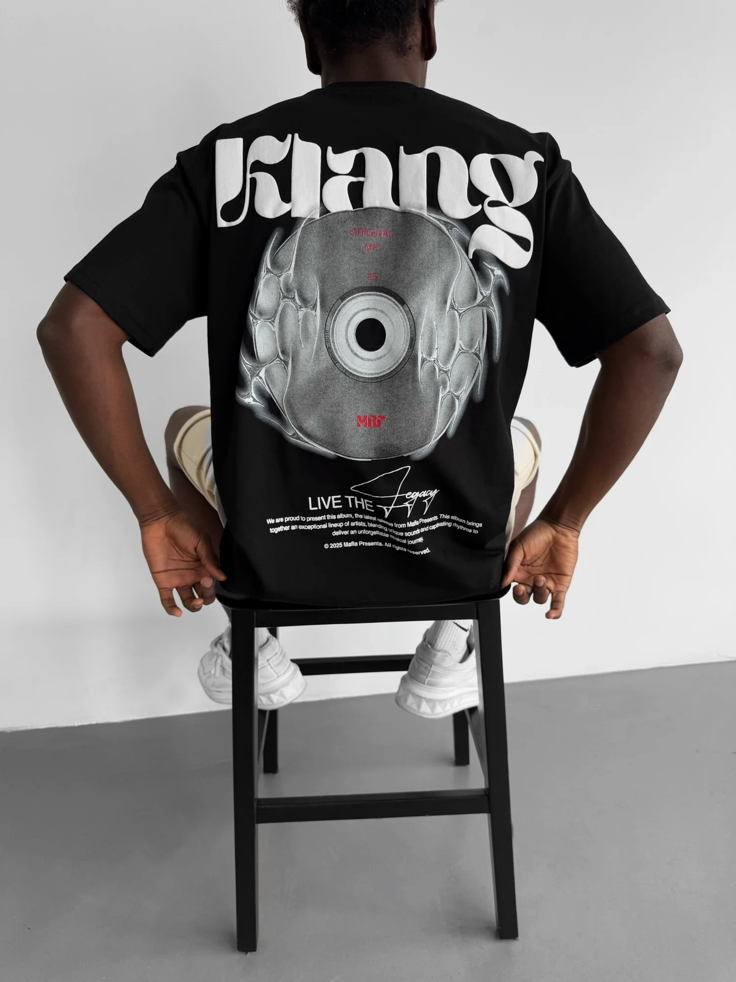 Oversize "Klang" T-Shirt - Black - Image 4