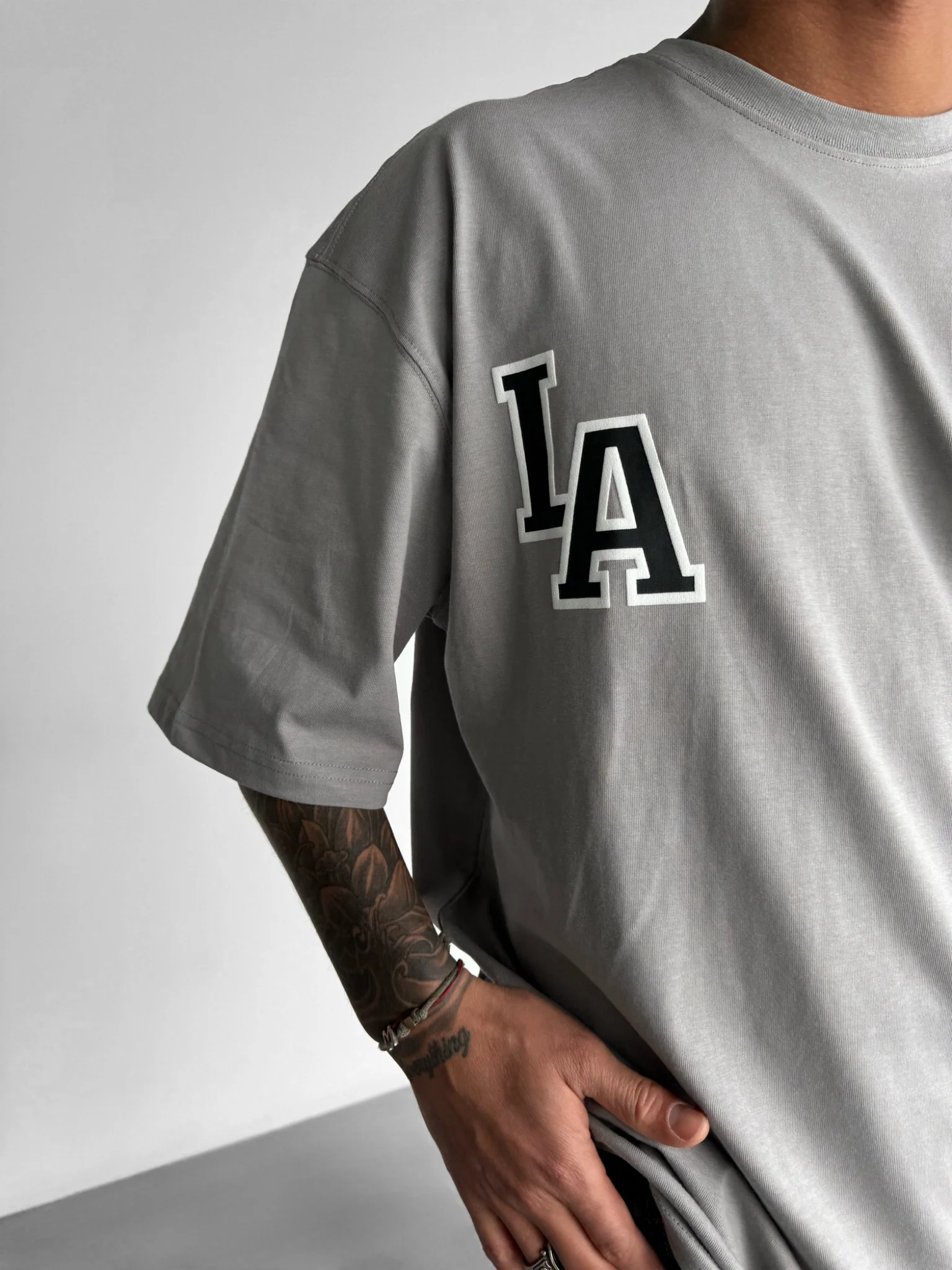 Oversize L.A T-shirt - Grey - Image 5