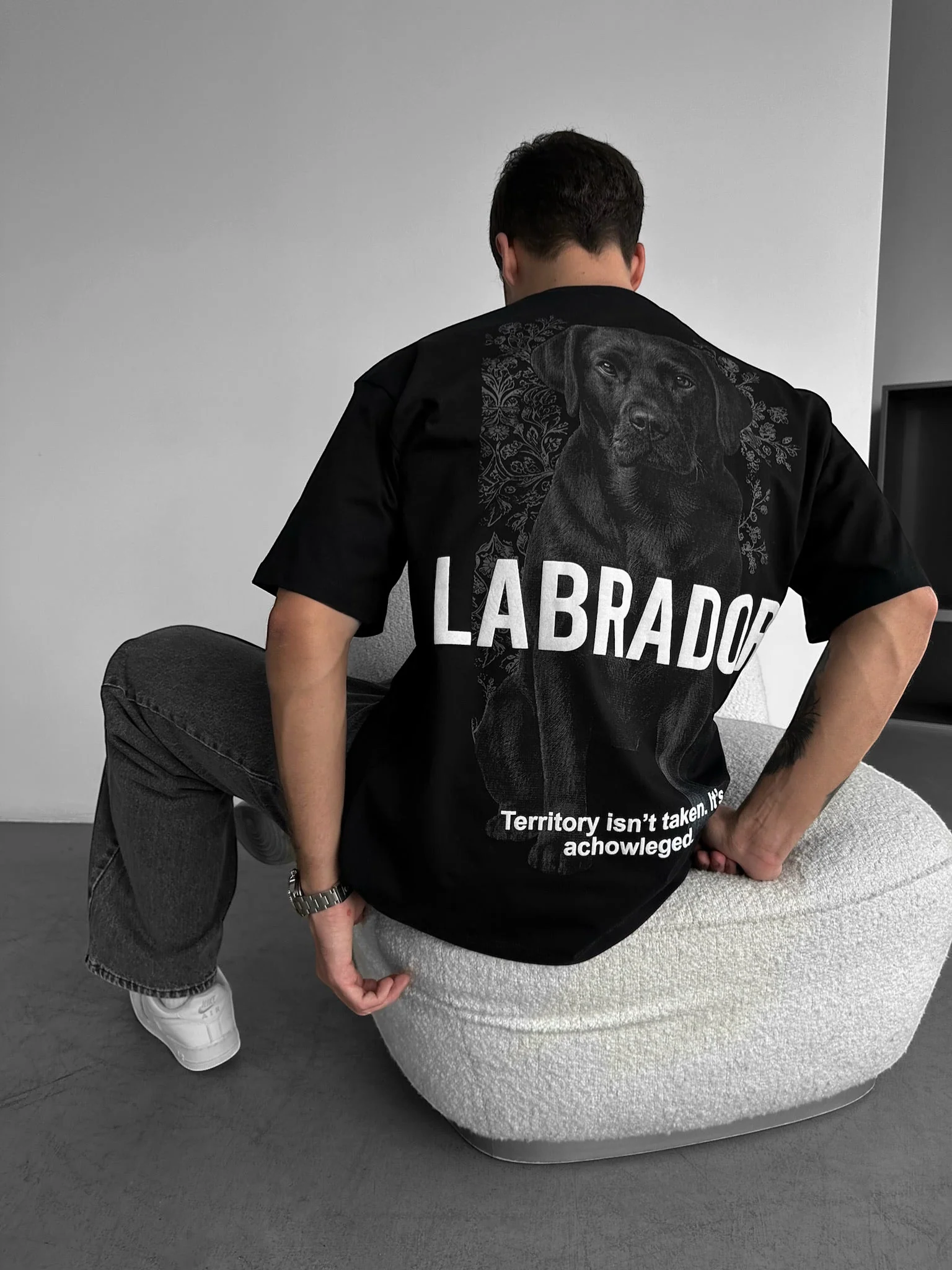 Oversize Labrador T-shirt - Black - Image 3