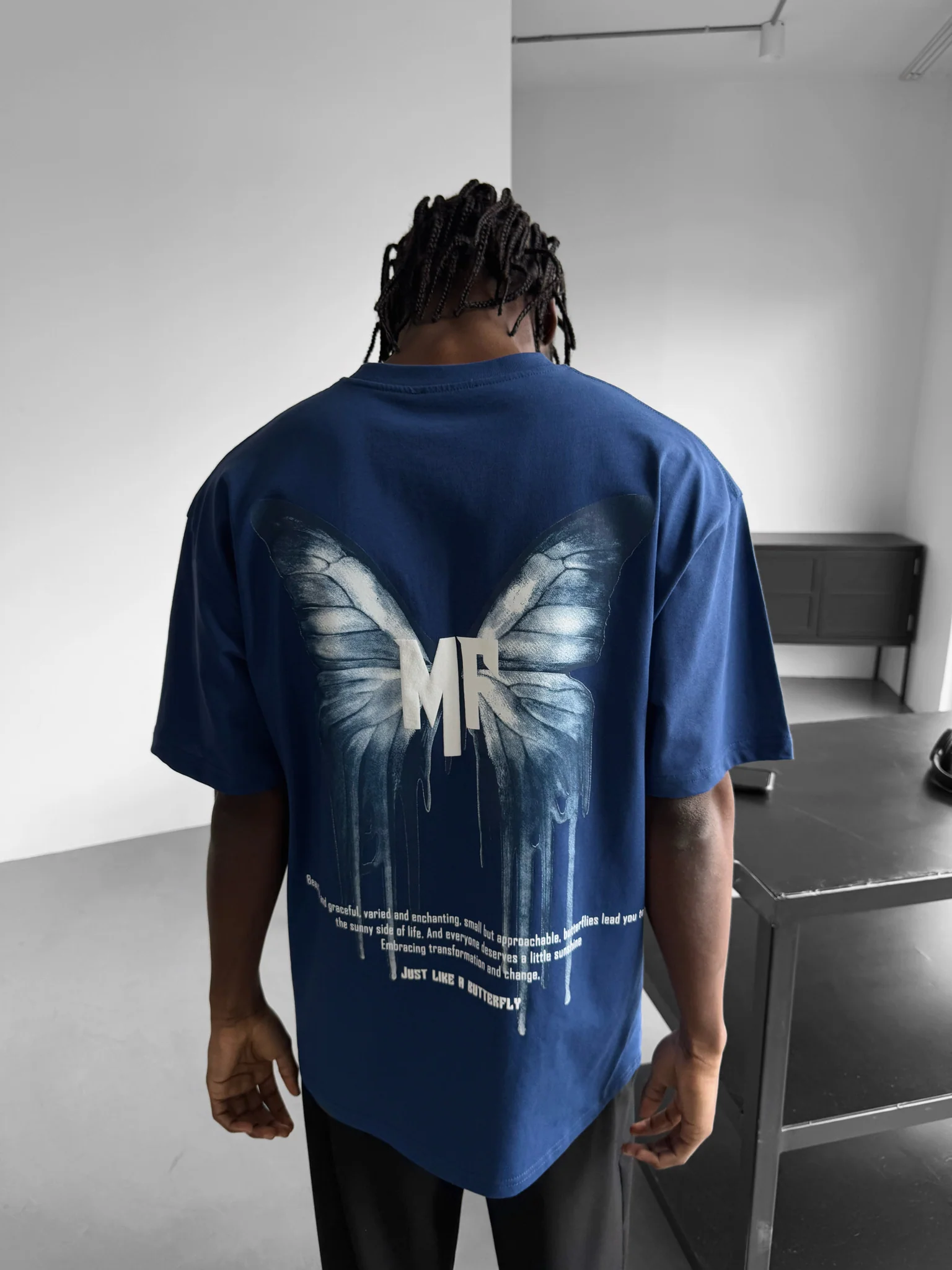 Oversize 'Like a Butterfly' T-Shirt - Navy Peony - Image 3