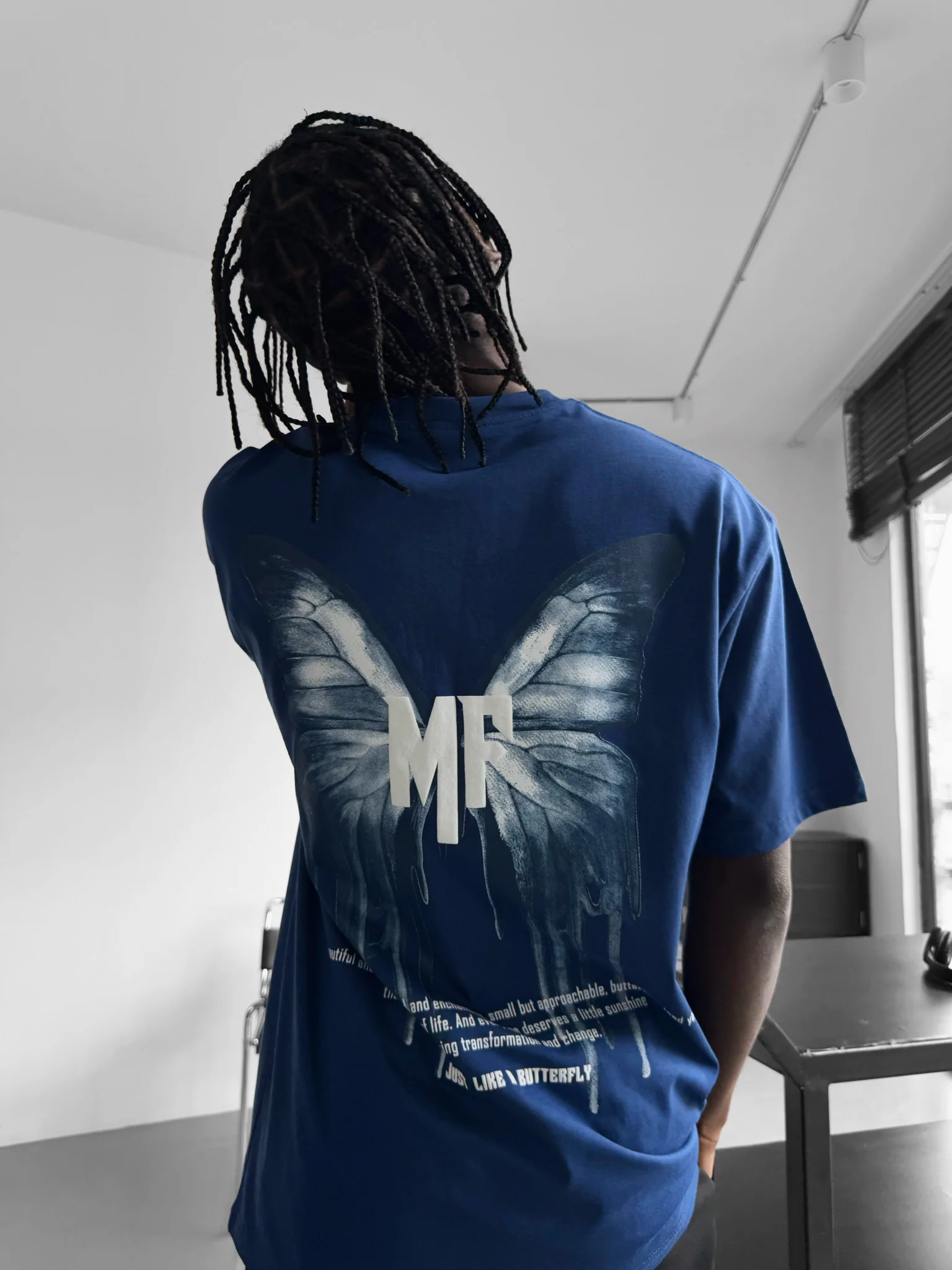 Oversize 'Like a Butterfly' T-Shirt - Navy Peony - Image 6