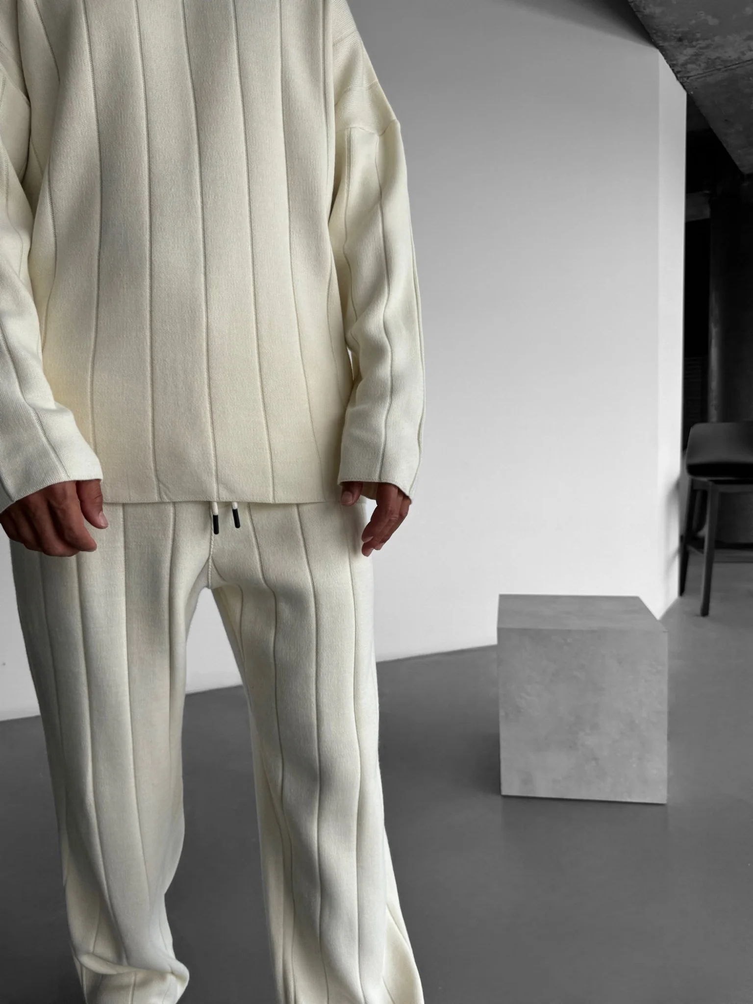 Oversize Lines Knit Sweatshirt - Cremé - Image 5