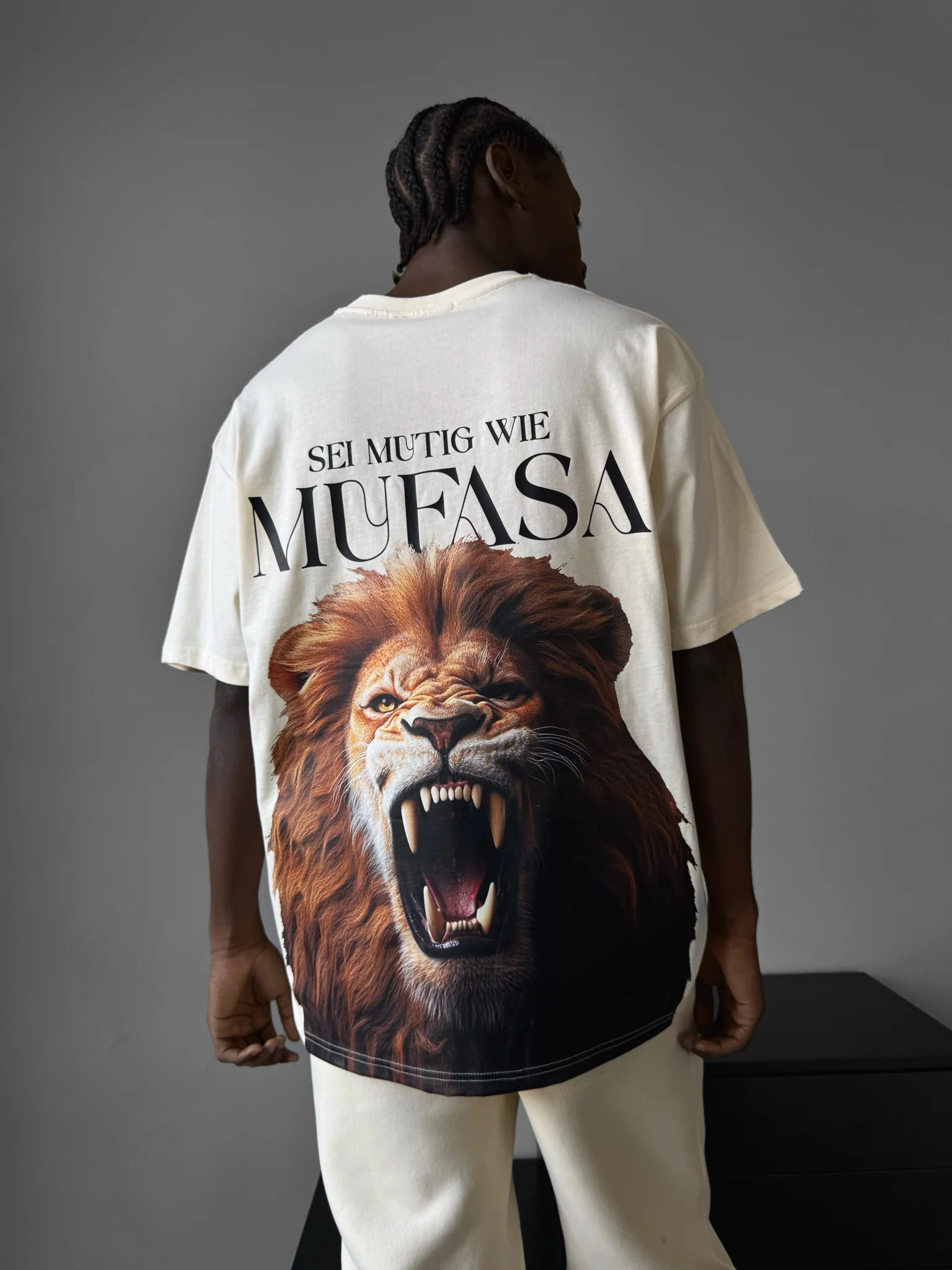 Oversize Lion T-Shirt - Antique White - Image 4
