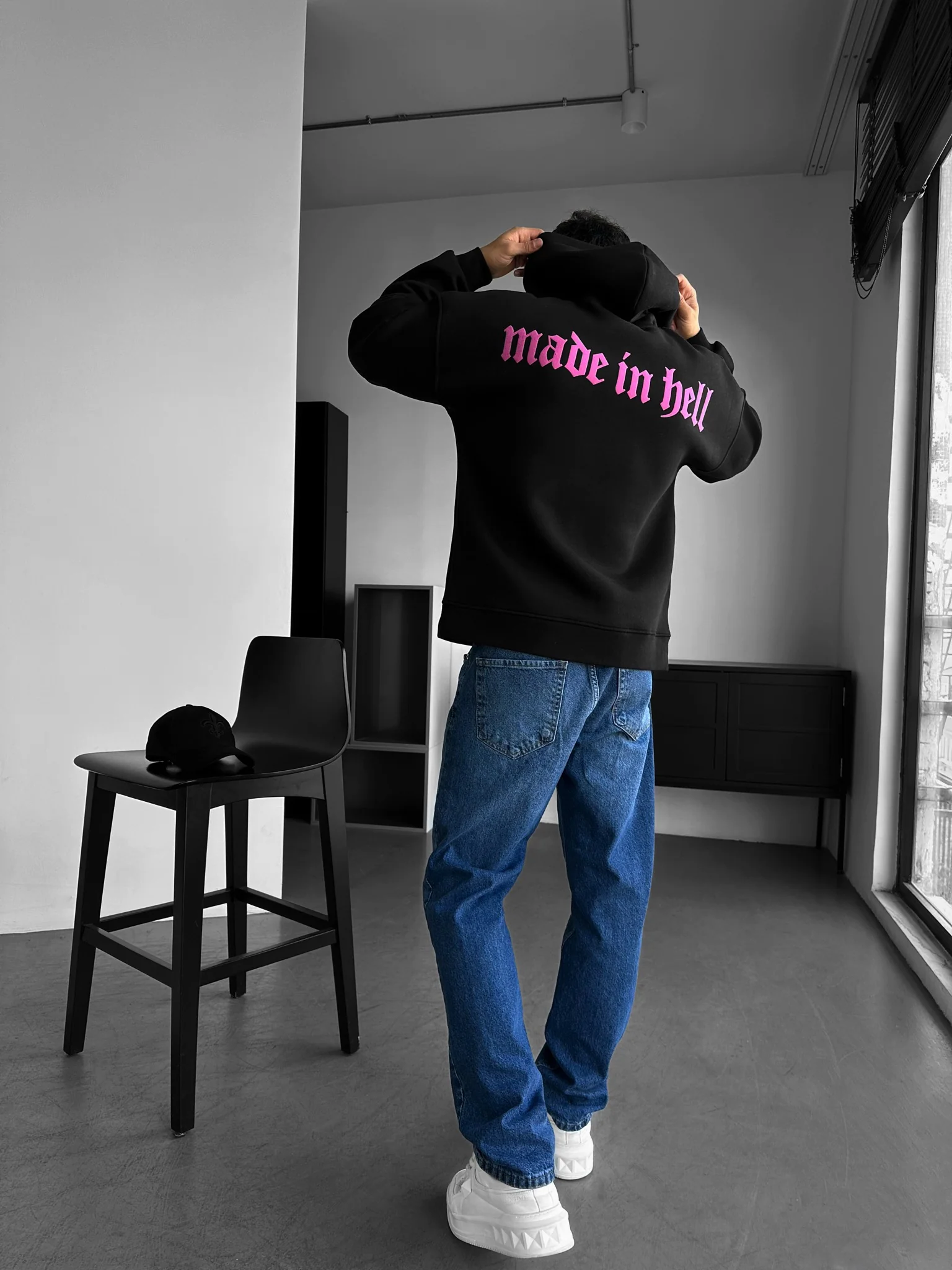 Oversize Made in Hell Hoodie - Black and Lila - Image 2