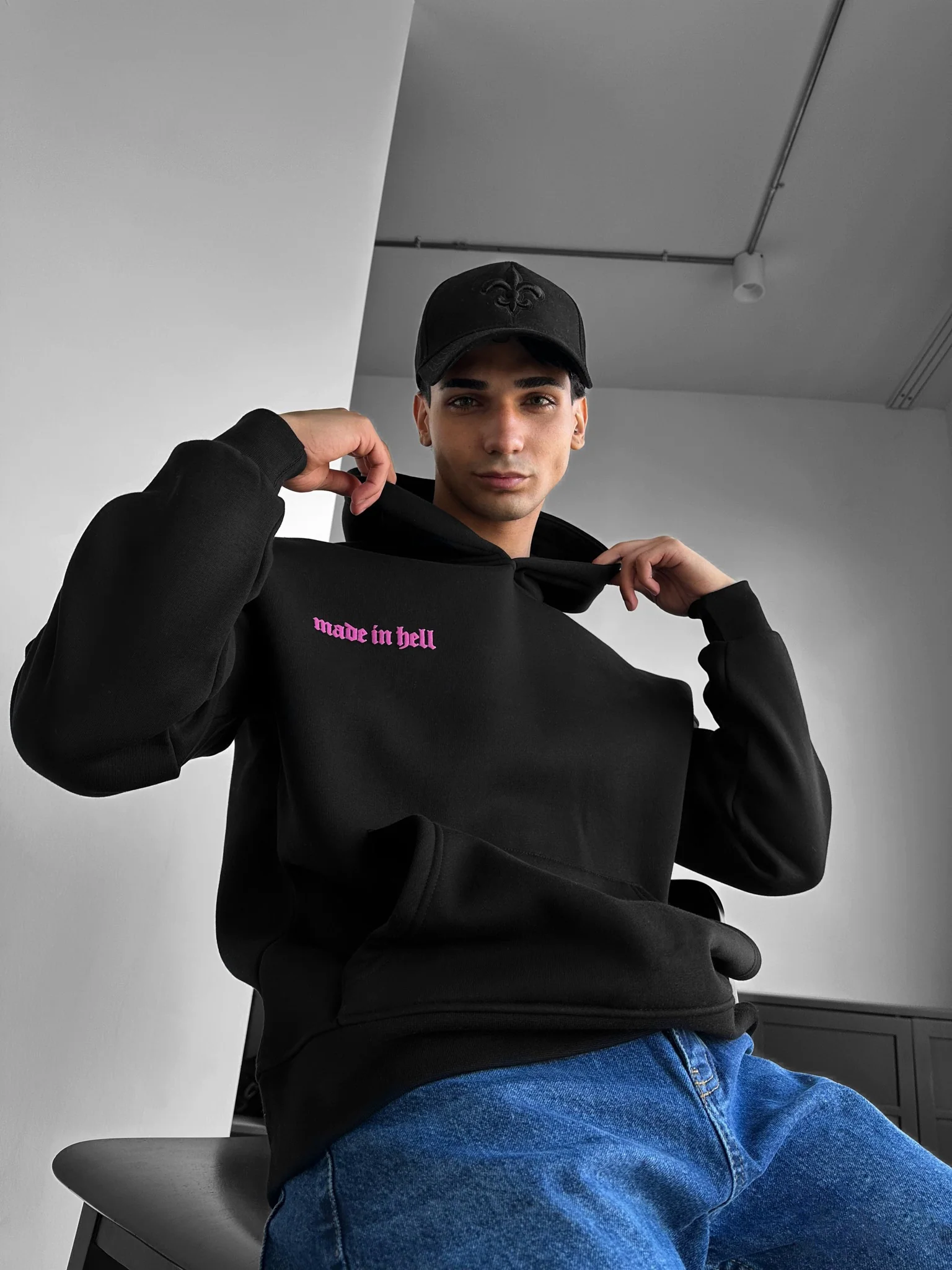 Oversize Made in Hell Hoodie - Black and Lila - Image 3