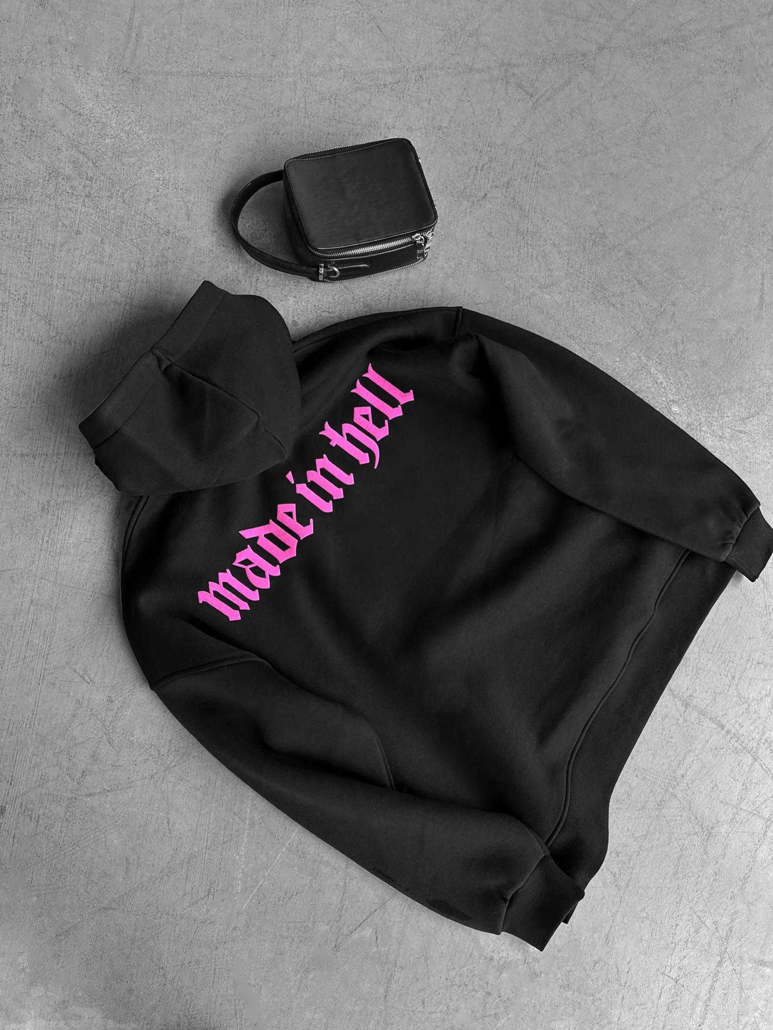Oversize Made in Hell Hoodie - Black and Lila - Image 7
