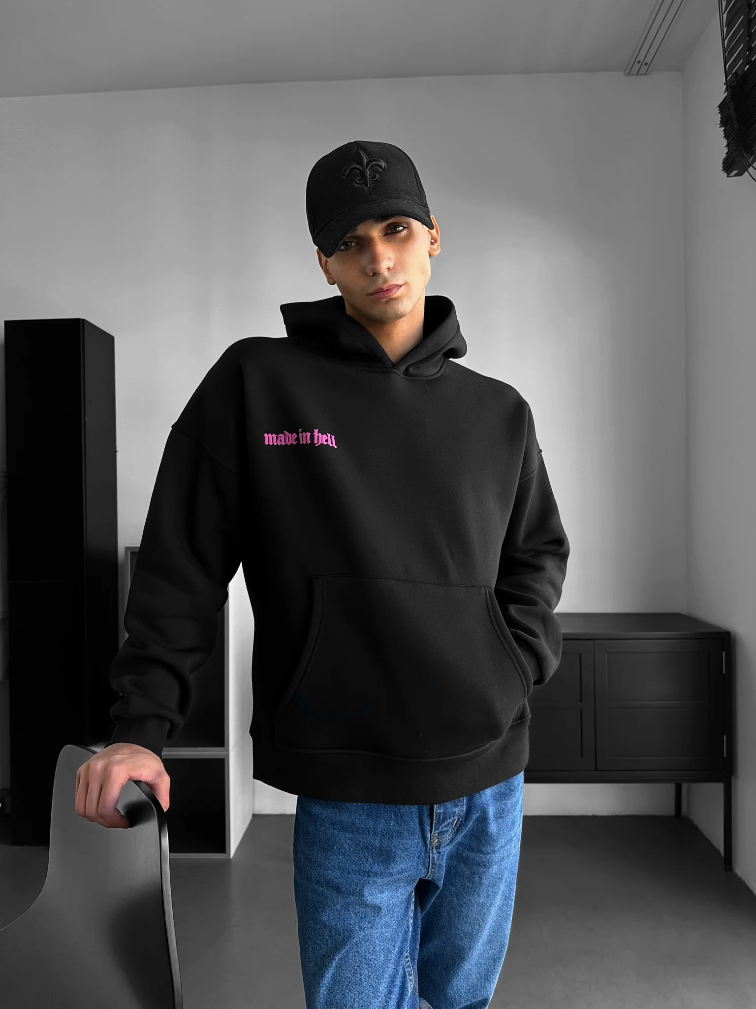 Oversize Made in Hell Hoodie - Black and Lila - Image 8