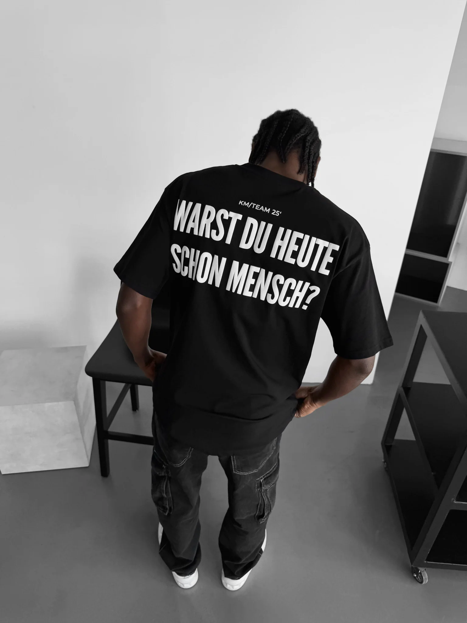 Oversize 'Mensch' T-Shirt - Black - Image 3