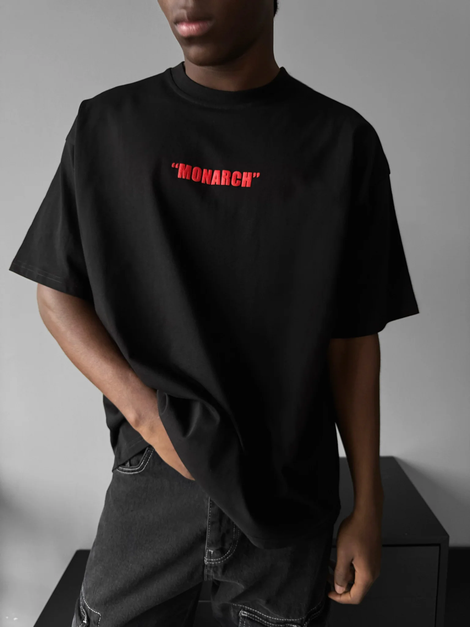 Oversize "Monarch" T-Shirt - Black and Bordeaux - Image 4