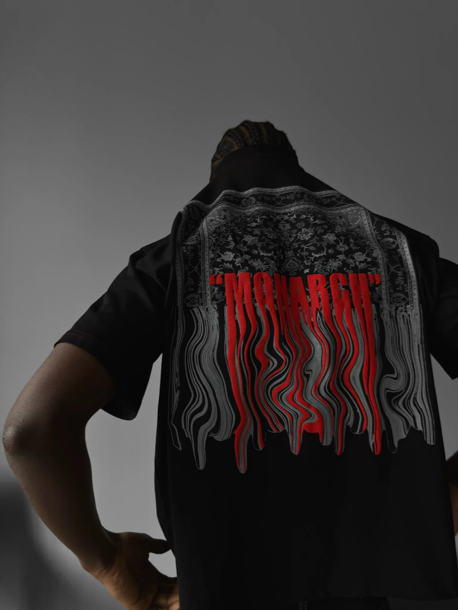 Oversize "Monarch" T-Shirt - Black and Bordeaux - Image 6