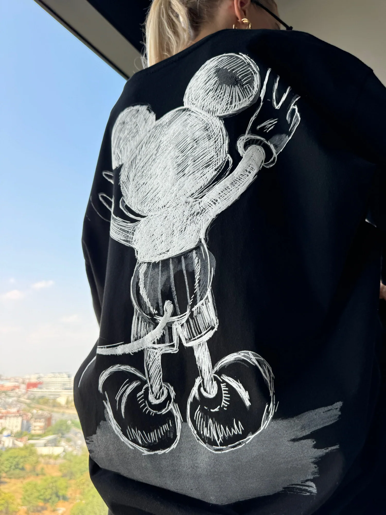 Oversize Mouse T-shirt - Black and White - Image 4