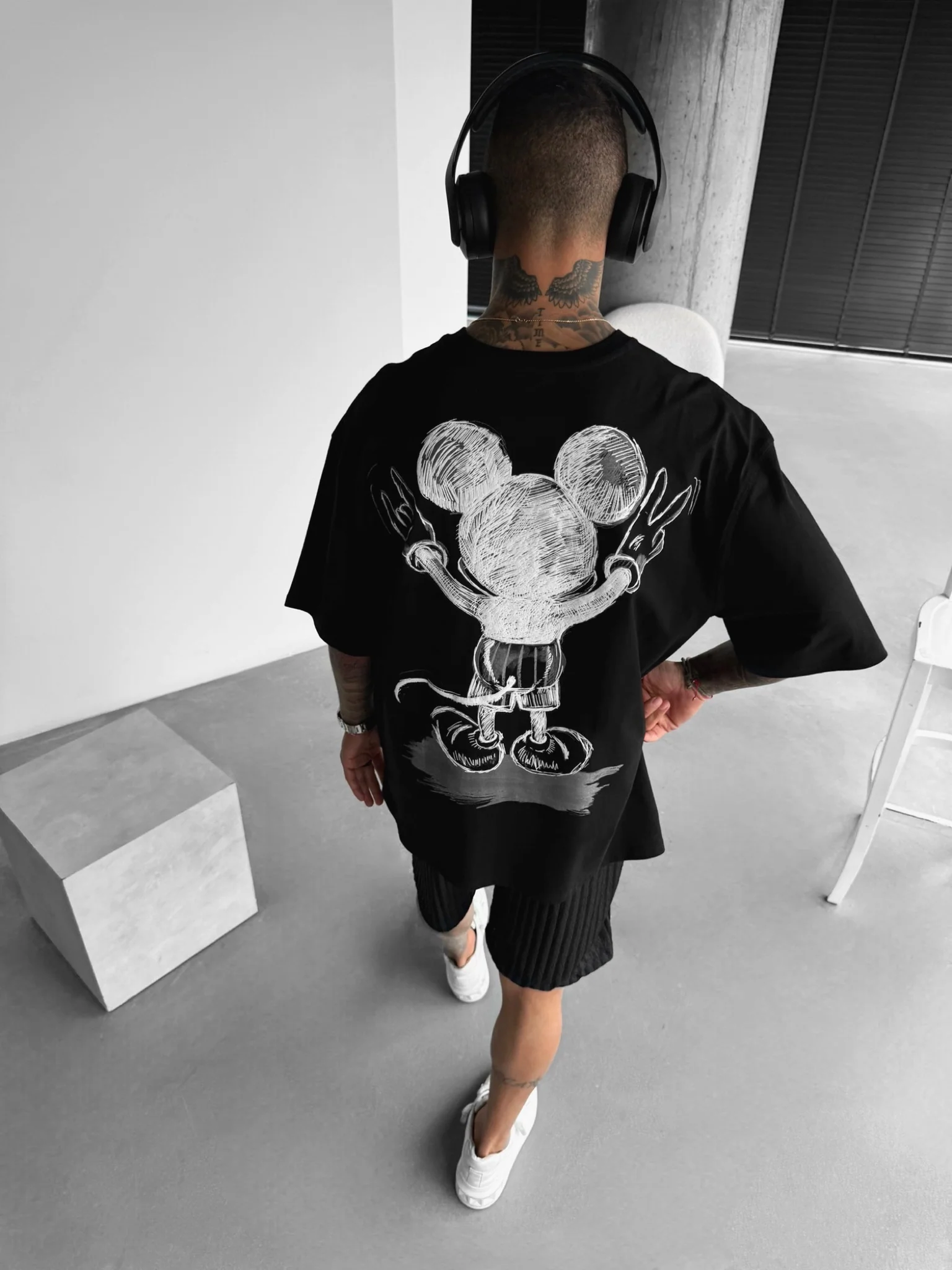 Oversize Mouse T-shirt - Black and White - Image 7
