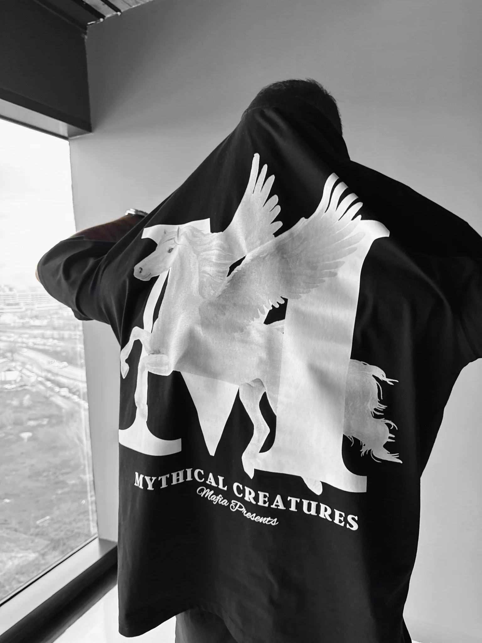 Oversize Mythical Creatures T-shirt - Black - Image 3