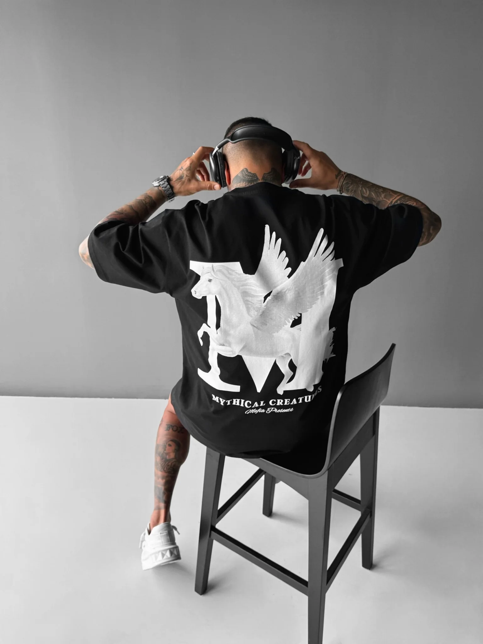 Oversize Mythical Creatures T-shirt - Black - Image 5