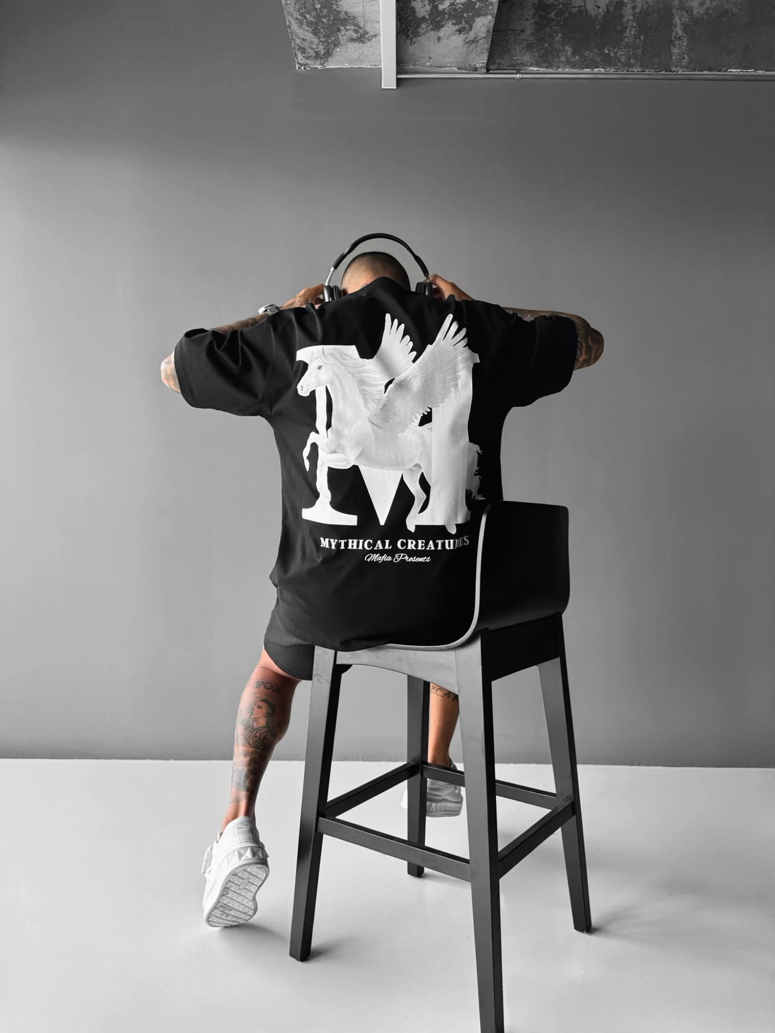 Oversize Mythical Creatures T-shirt - Black - Image 6