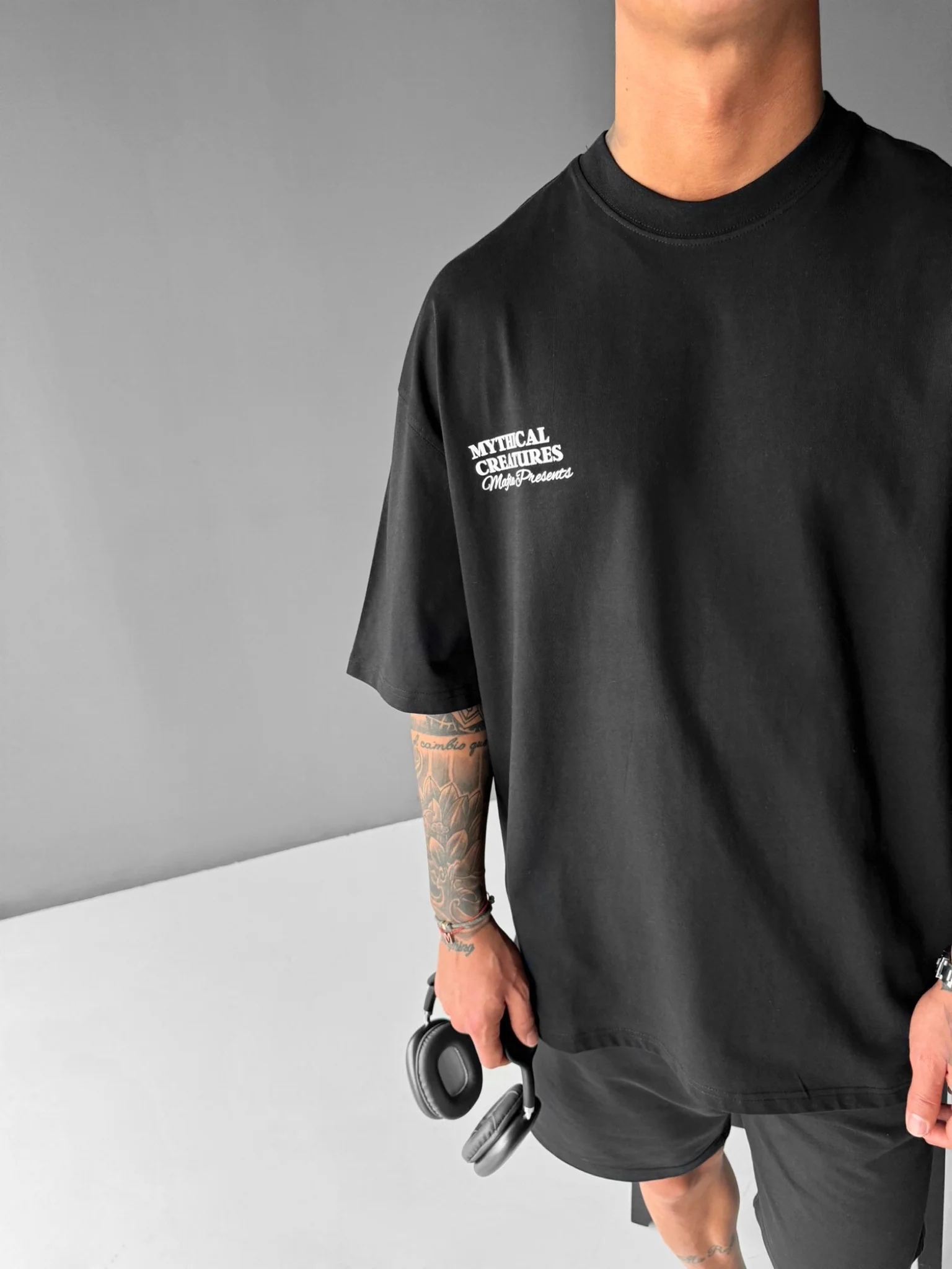 Oversize Mythical Creatures T-shirt - Black - Image 7