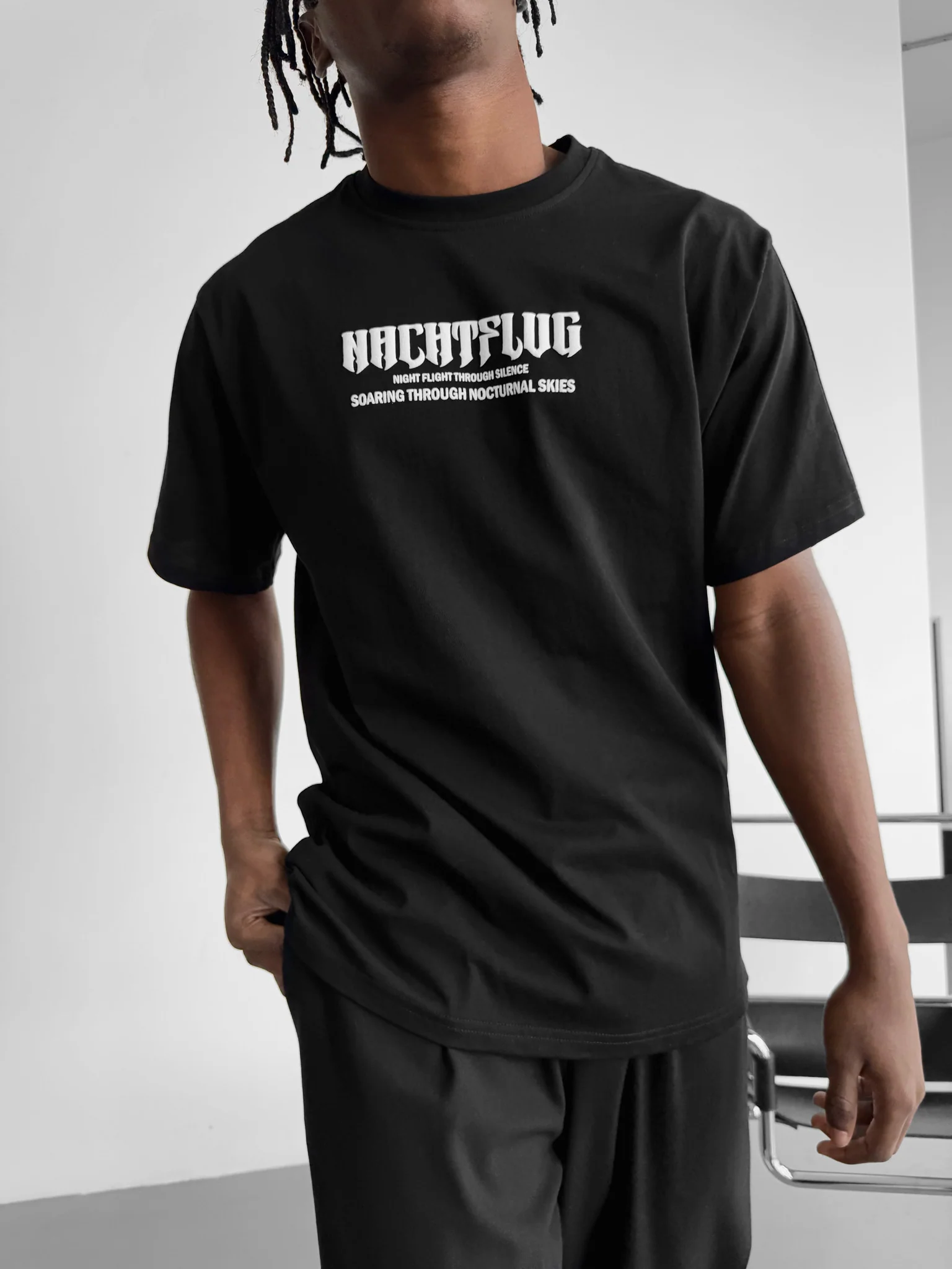 Oversize "Nachtflug" T-Shirt - Black - Image 4