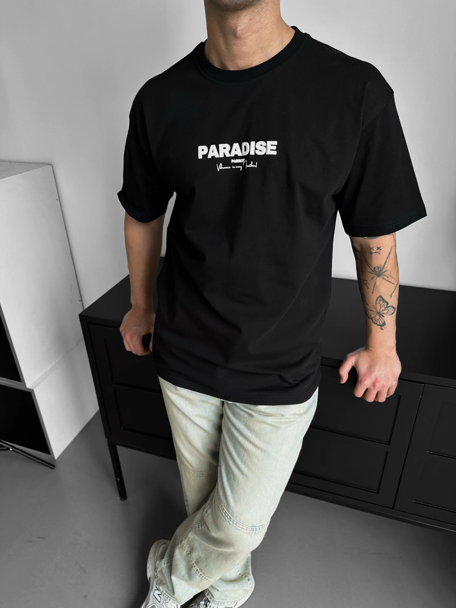 Oversize Paradise T-Shirt - Black - Image 4