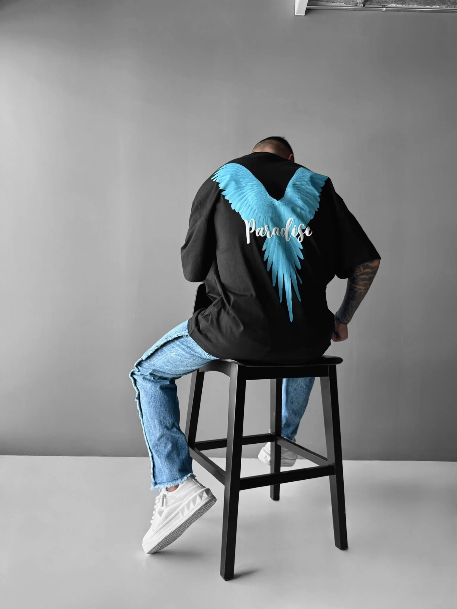 Oversize Parrot Paradise T-shirt - Black and Blue - Image 3