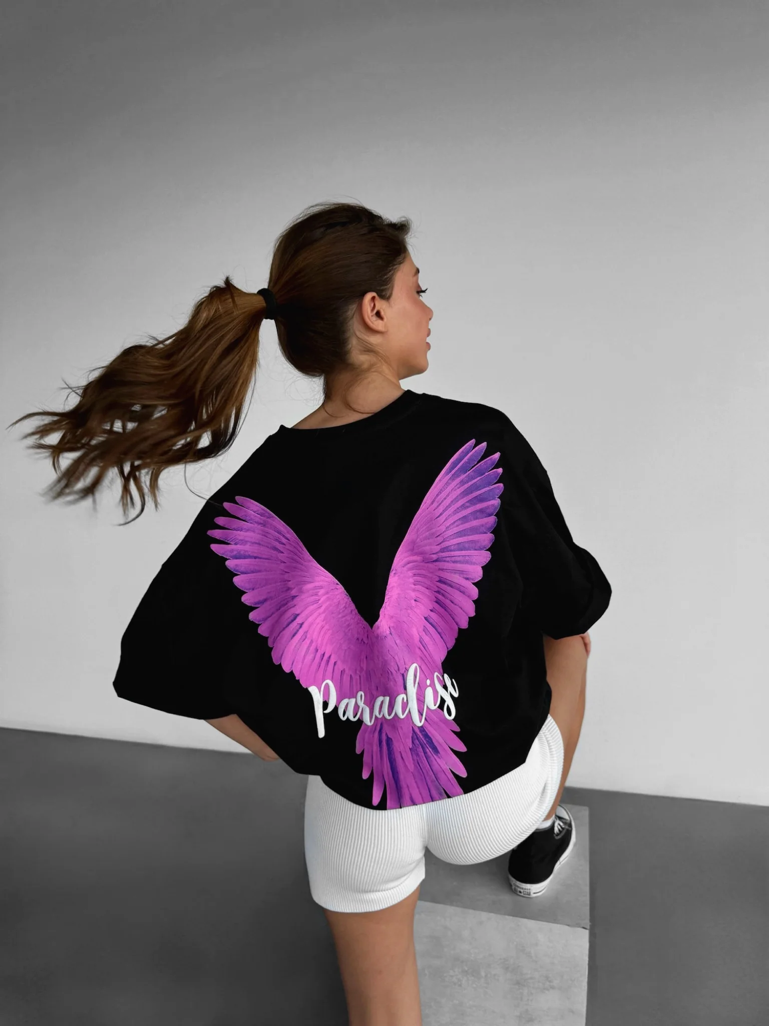 Oversize Parrot Paradise T-shirt - Black and Pink - Image 7