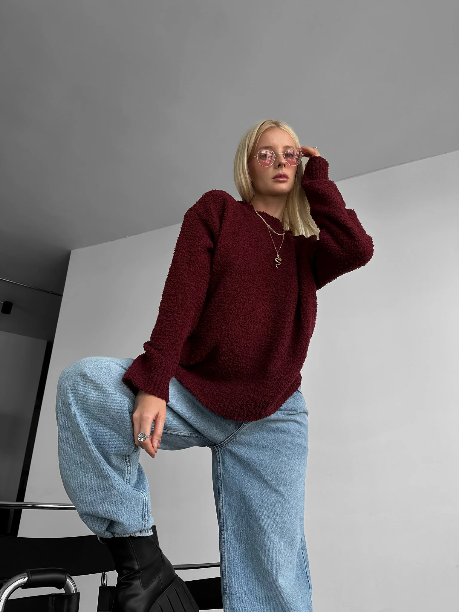 Oversize Plush Pullover - Bordeaux - Image 3