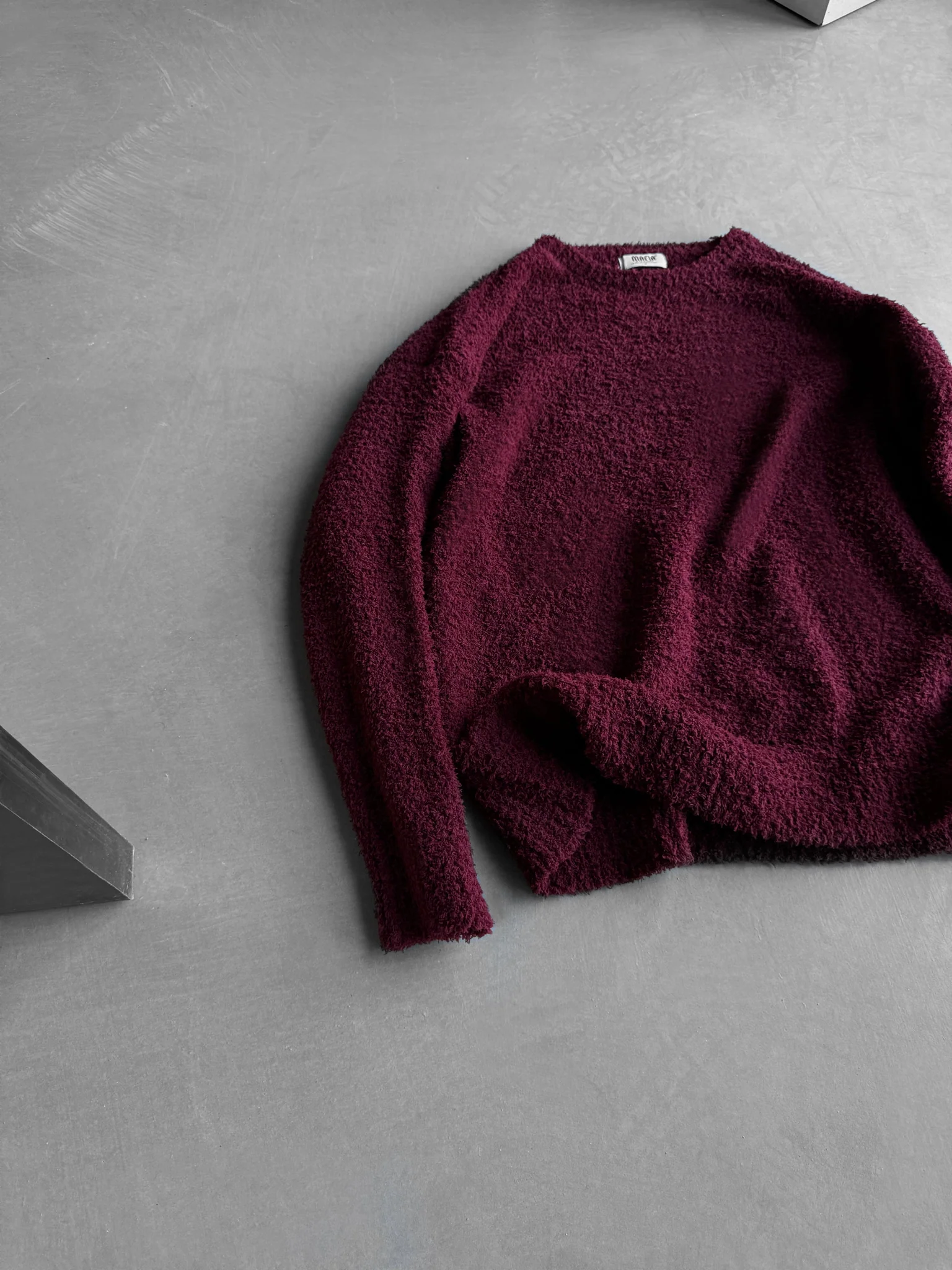 Oversize Plush Pullover - Bordeaux - Image 4