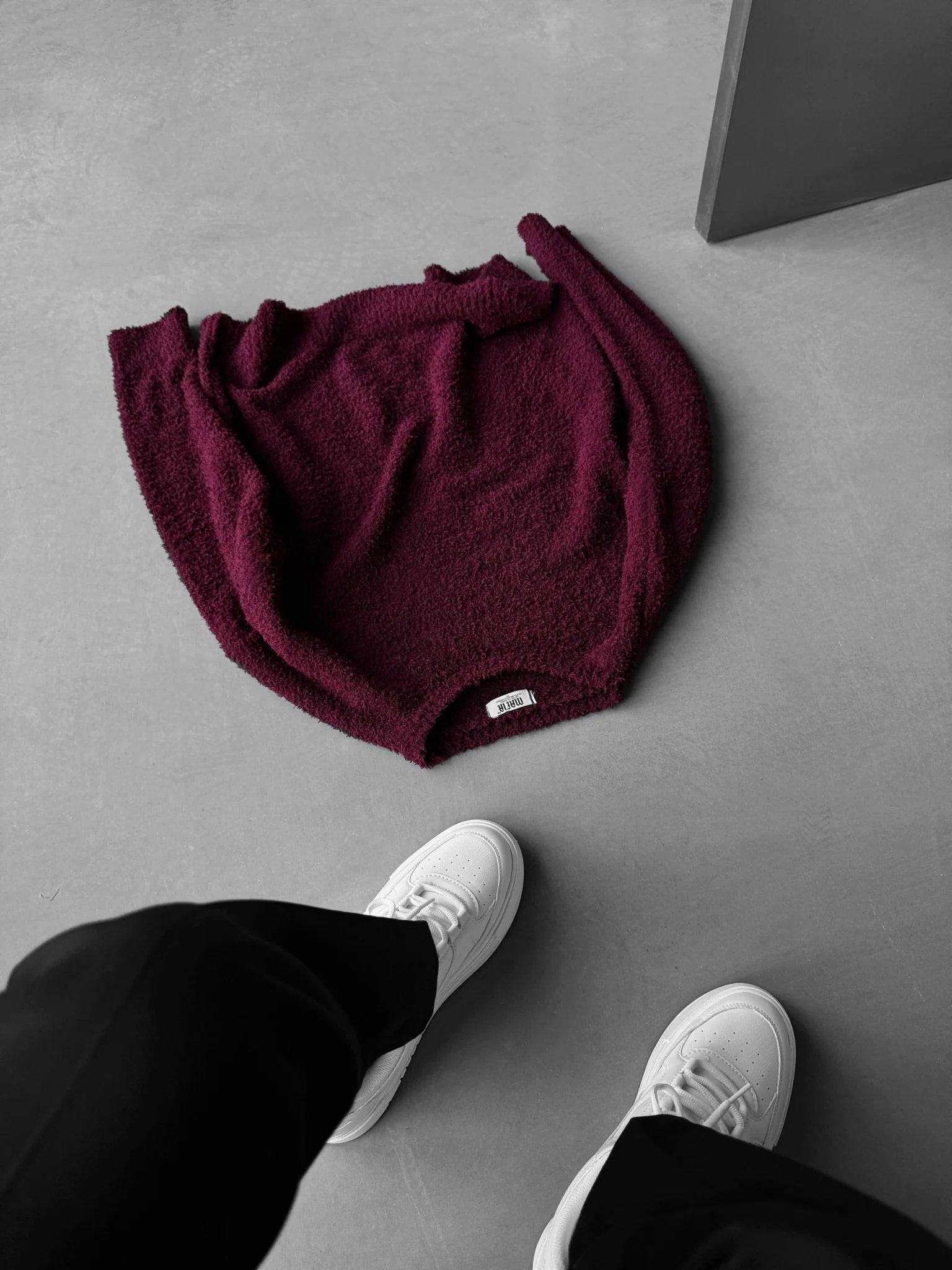 Oversize Plush Pullover - Bordeaux - Image 6