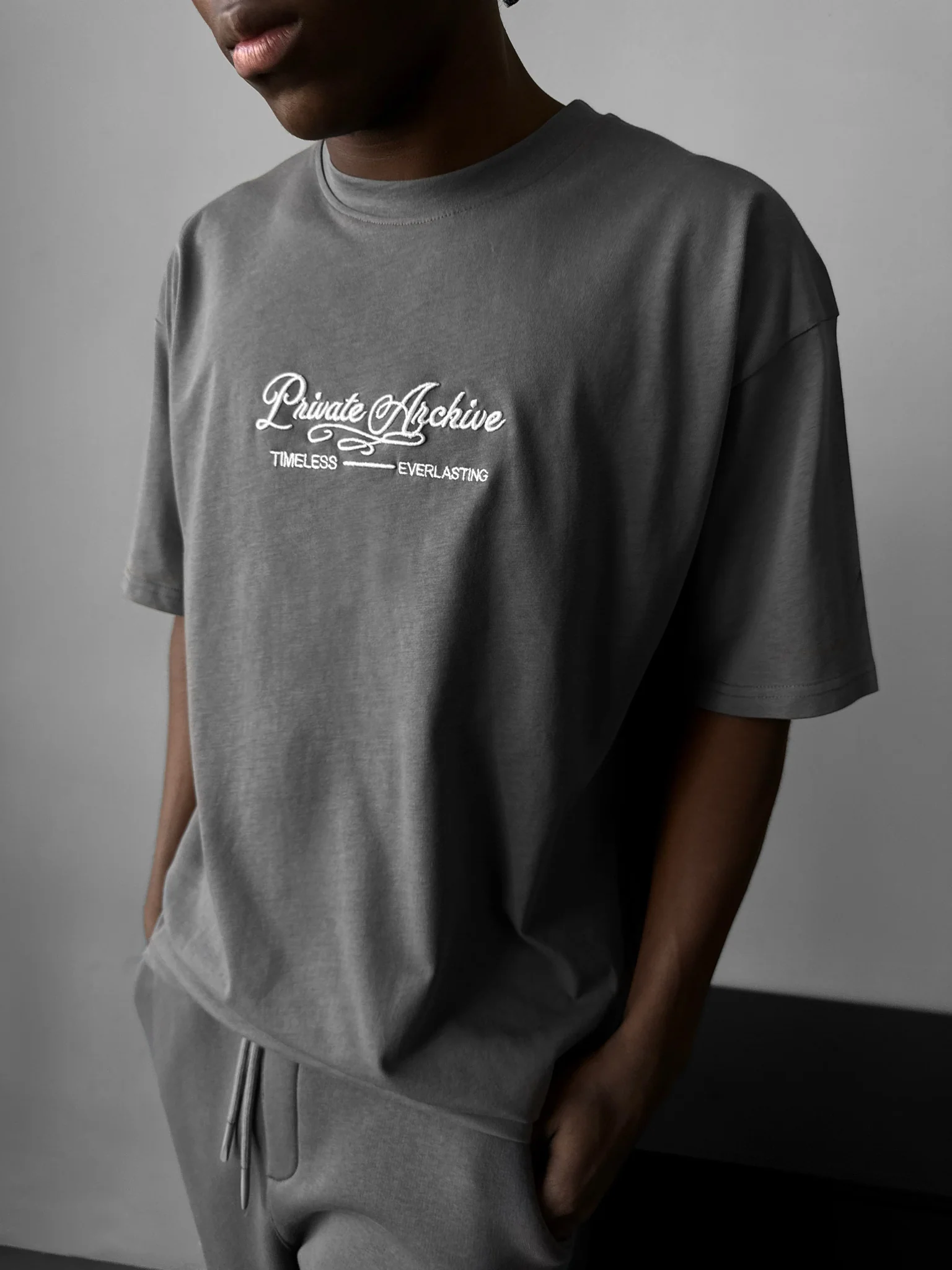 Oversize Private Archive T-Shirt - Anthracite - Image 4