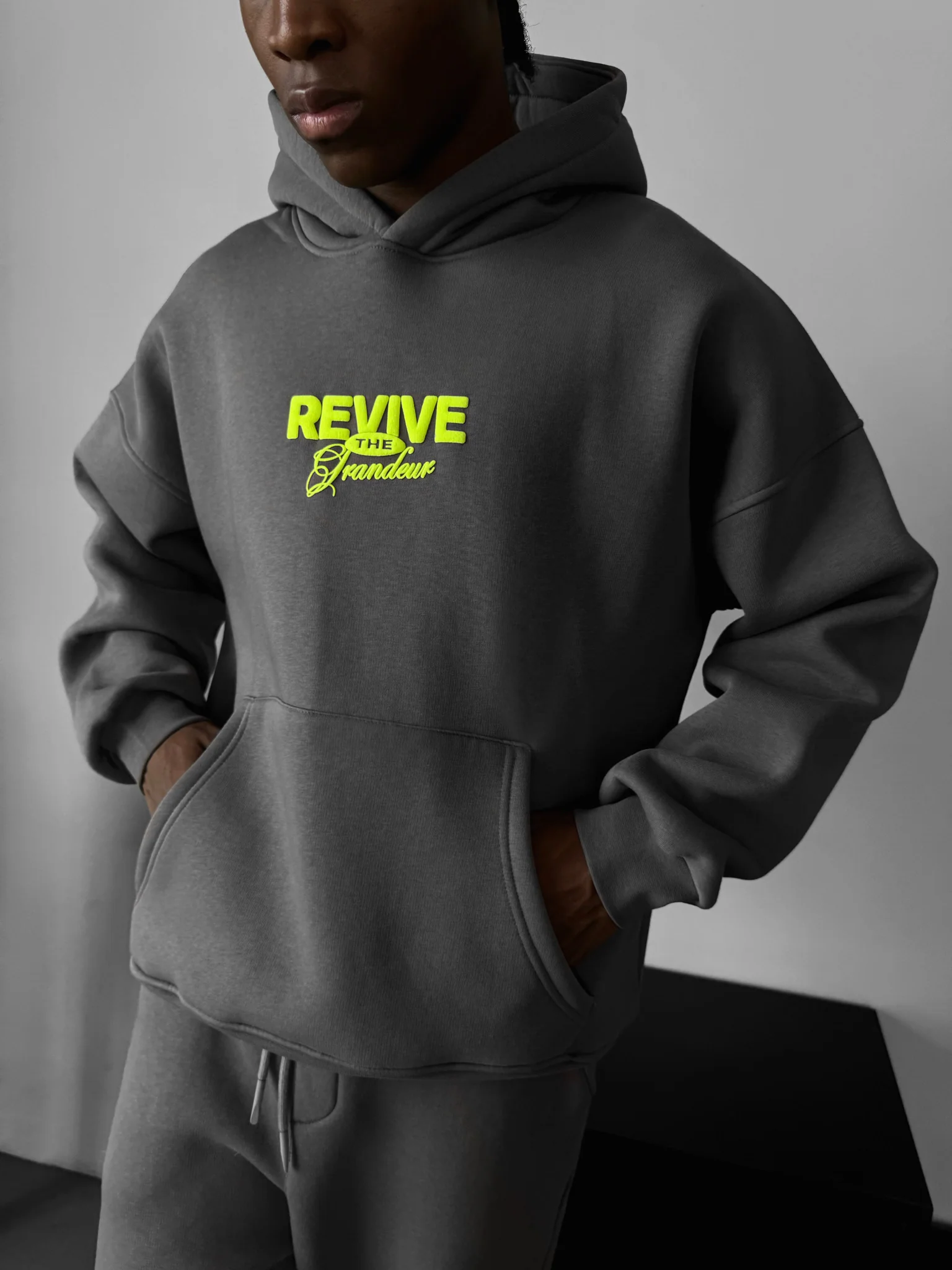 Oversize Revive Hoodie - Anthracite - Image 3