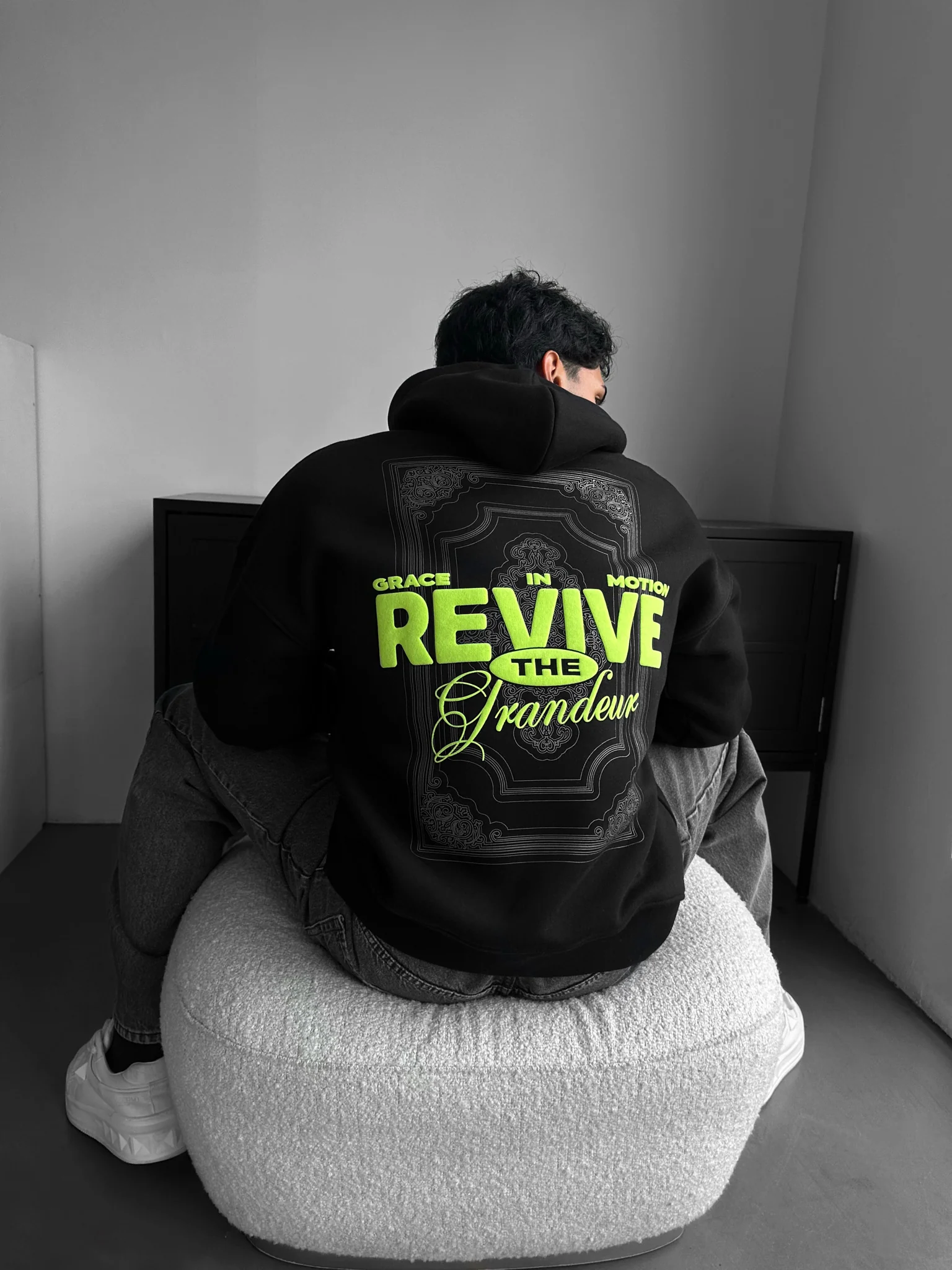 Oversize Revive Hoodie - Black - Image 2