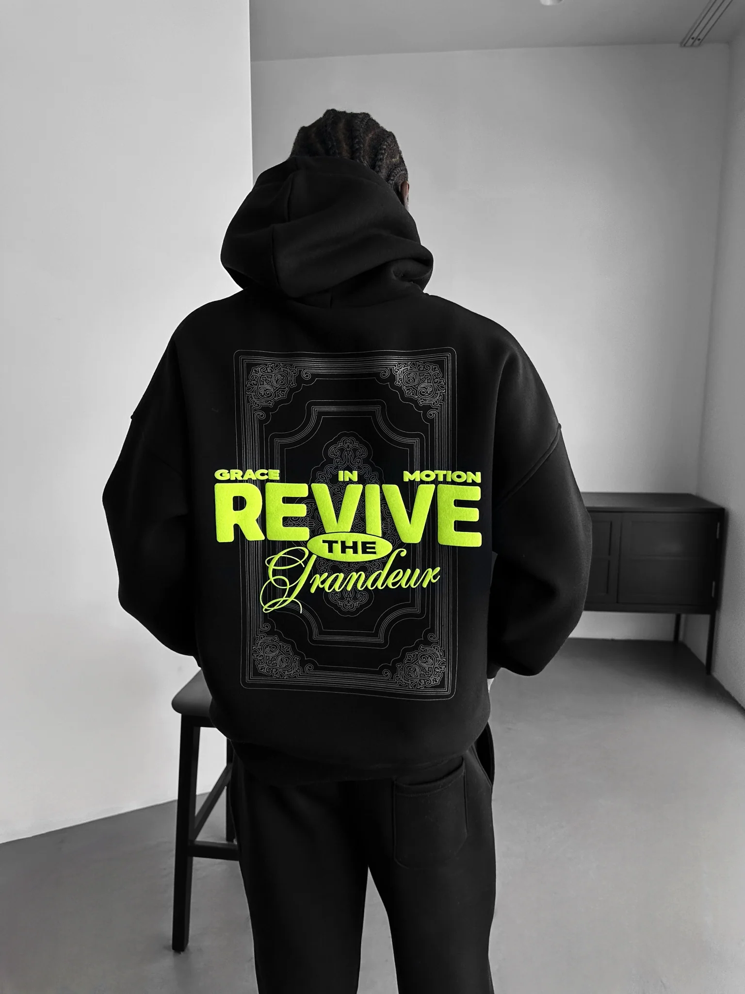 Oversize Revive Hoodie - Black - Image 3