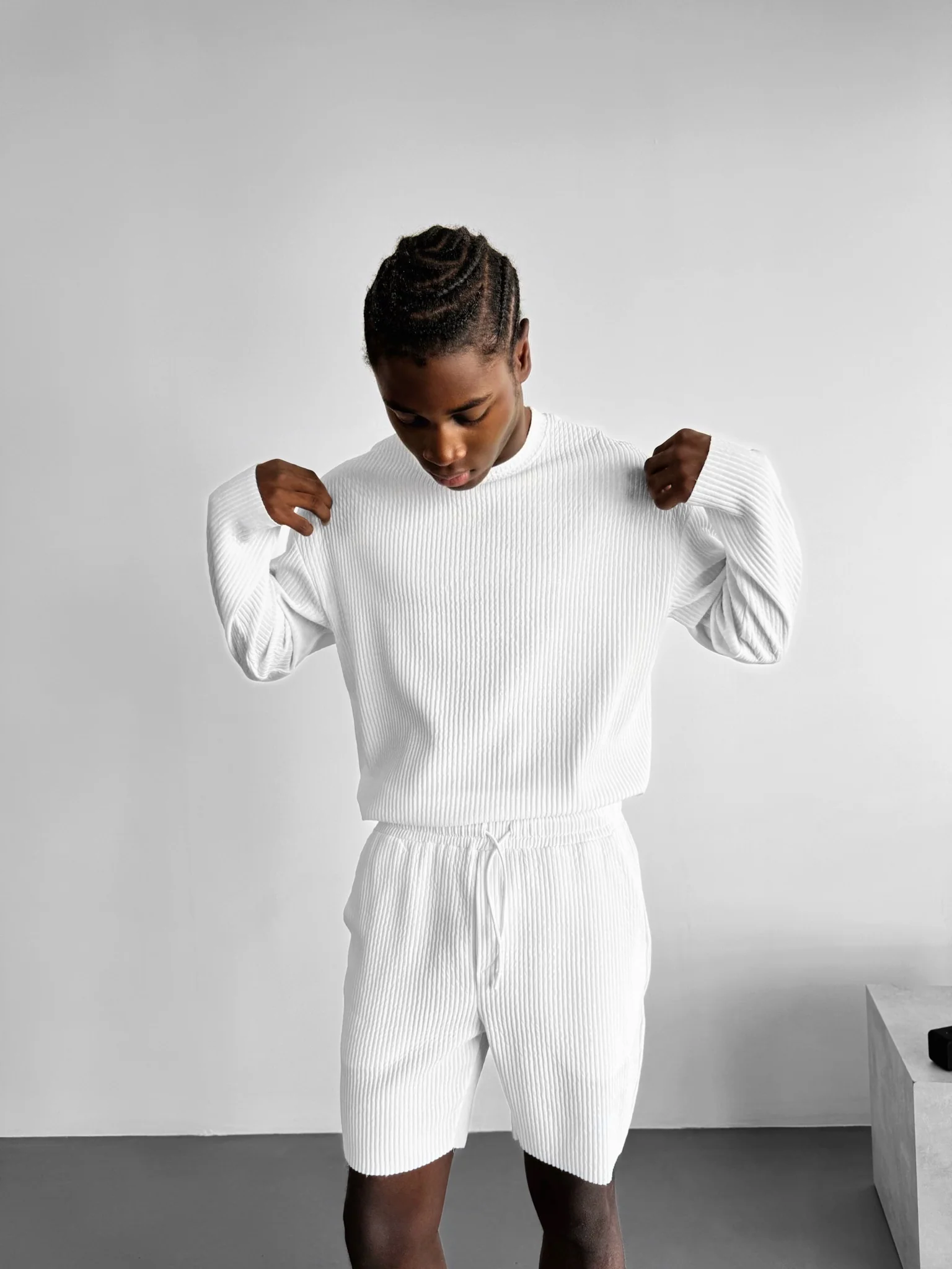 Oversize Ribbed Long Arm T-shirt - White - Image 2