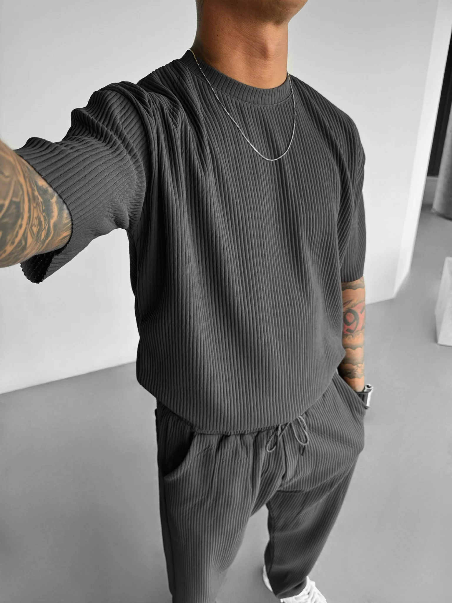 Oversize Ribbed T-Shirt - Anthracite - Image 5