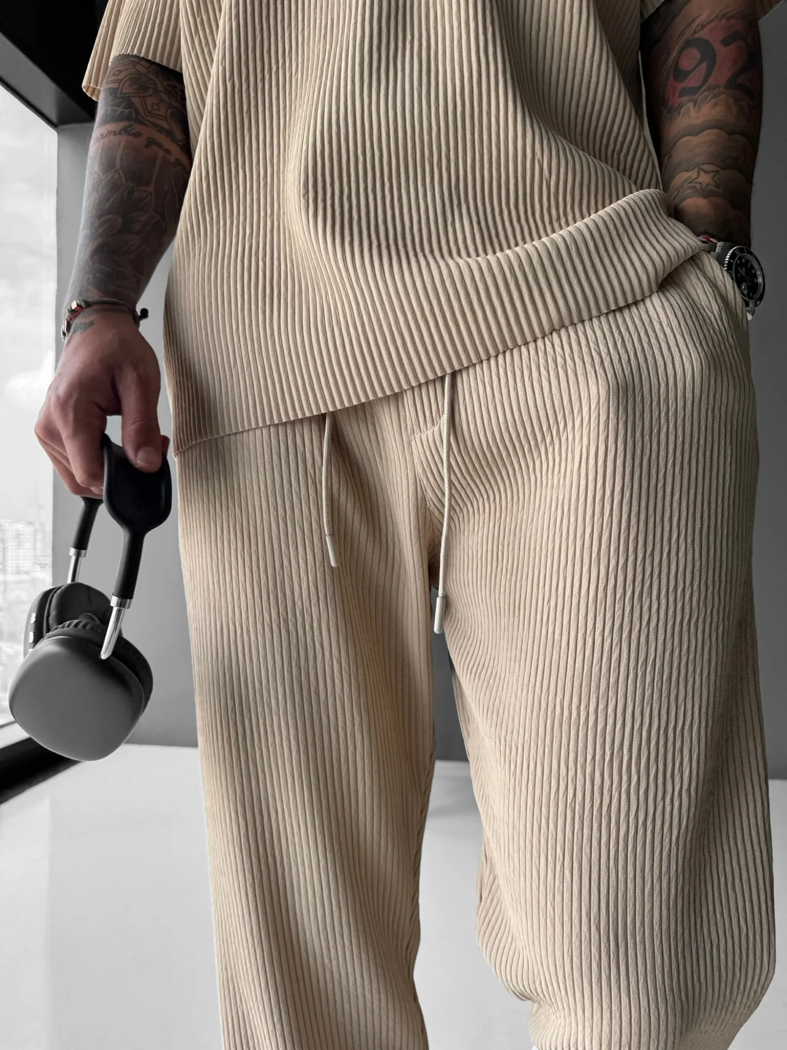 Oversize Ribbed T-Shirt - Beige - Image 2