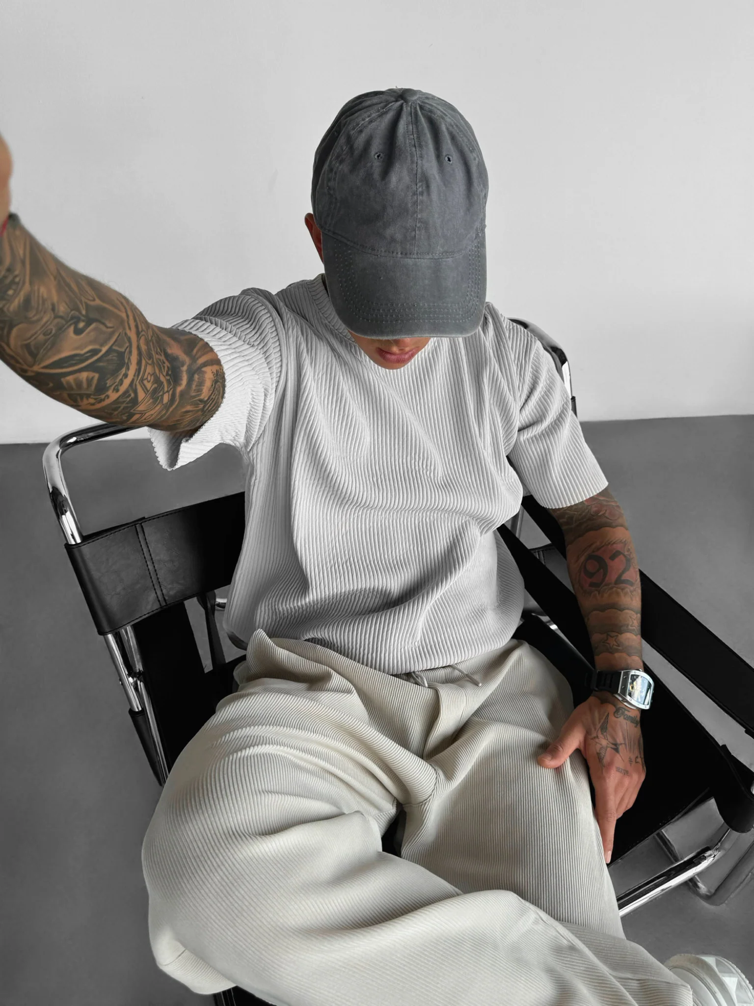 Oversize Ribbed T-Shirt - Grey - Image 4