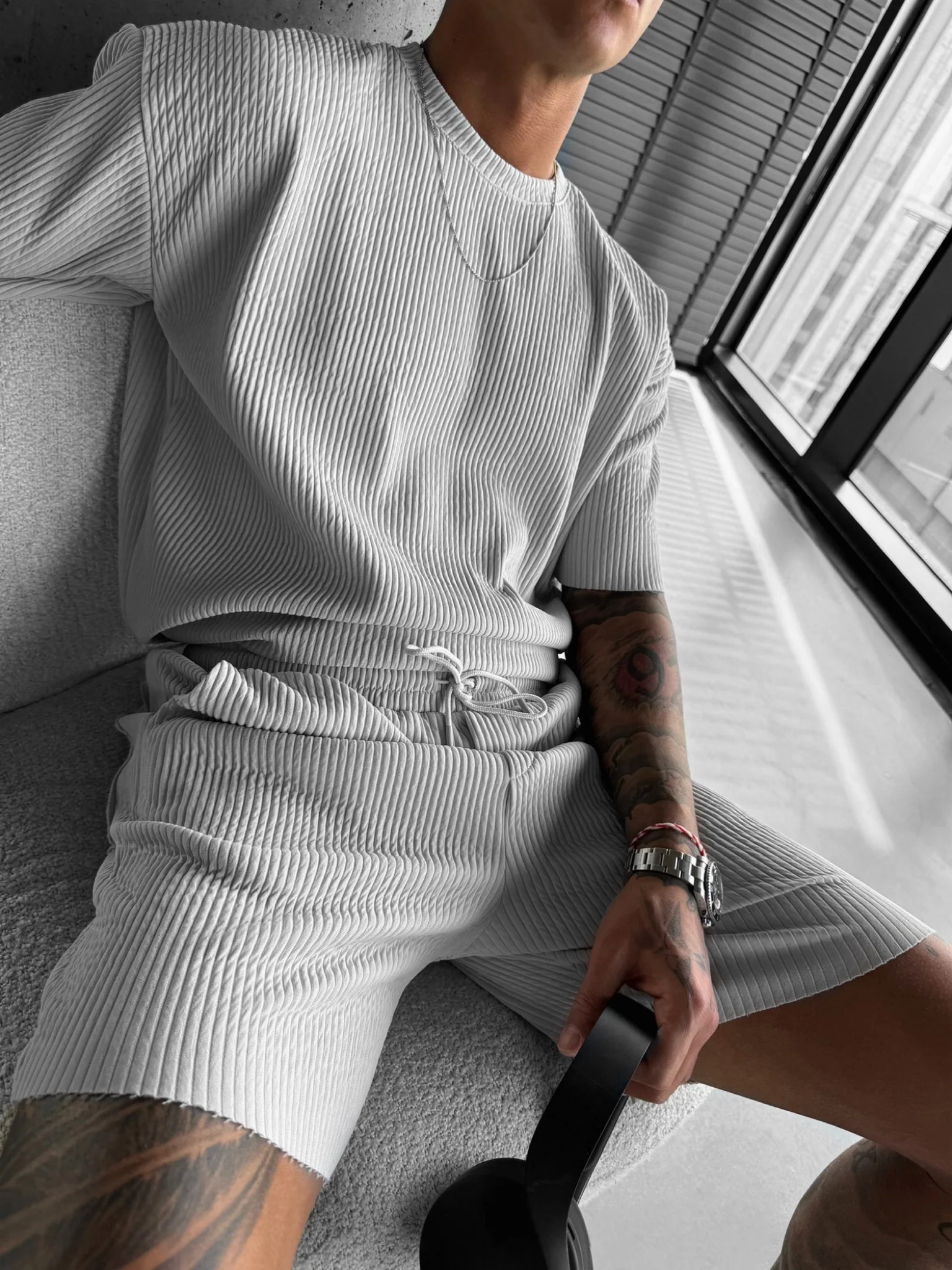 Oversize Ribbed T-Shirt - Grey - Image 5
