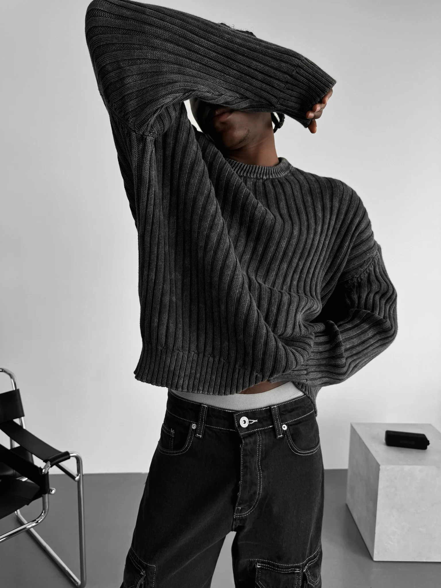 Oversize Ribbed Washed Sweater - Black - Image 2