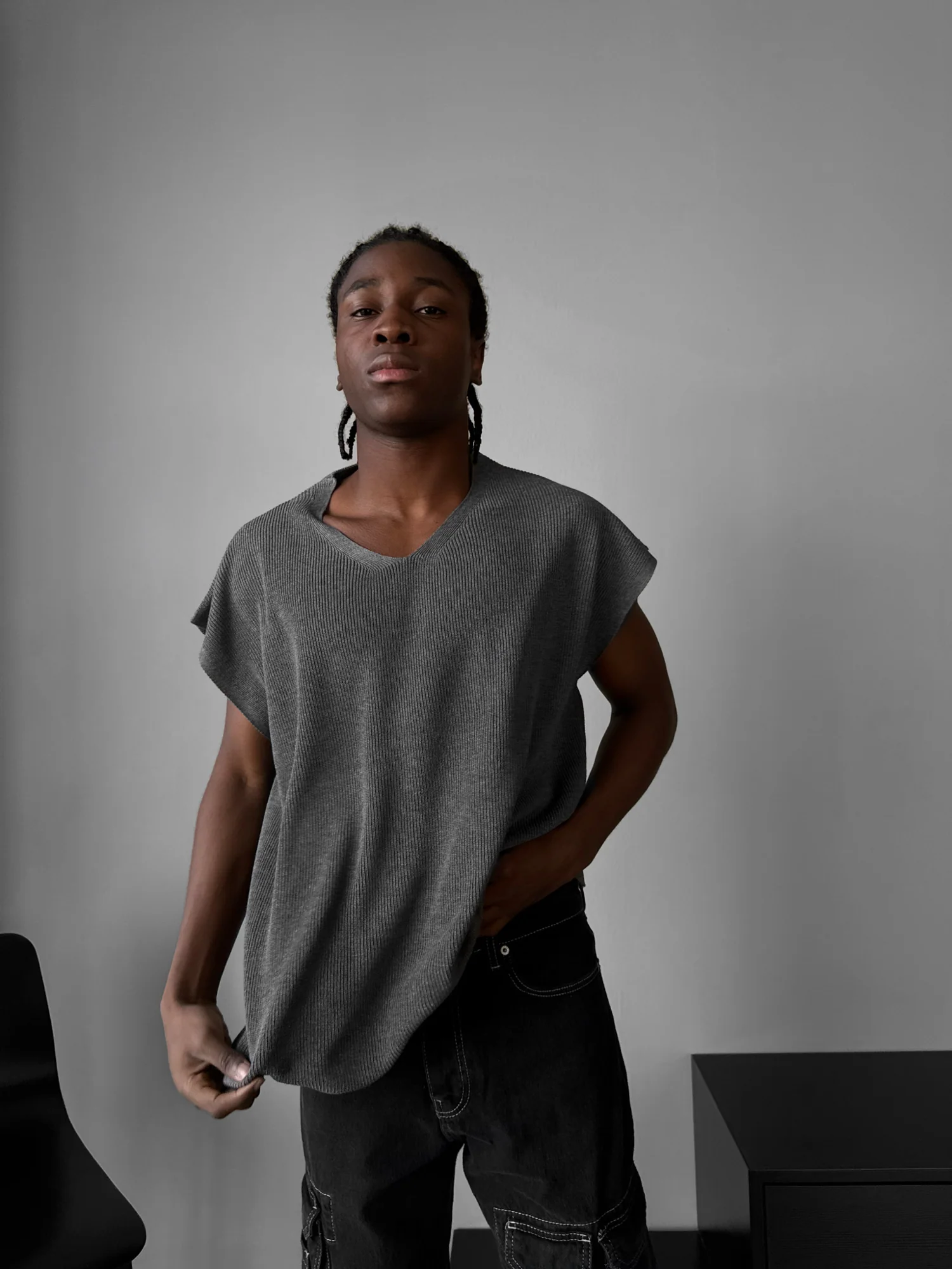 Oversize rolled Edge Knit Tanktop - Anthracite - Image 6