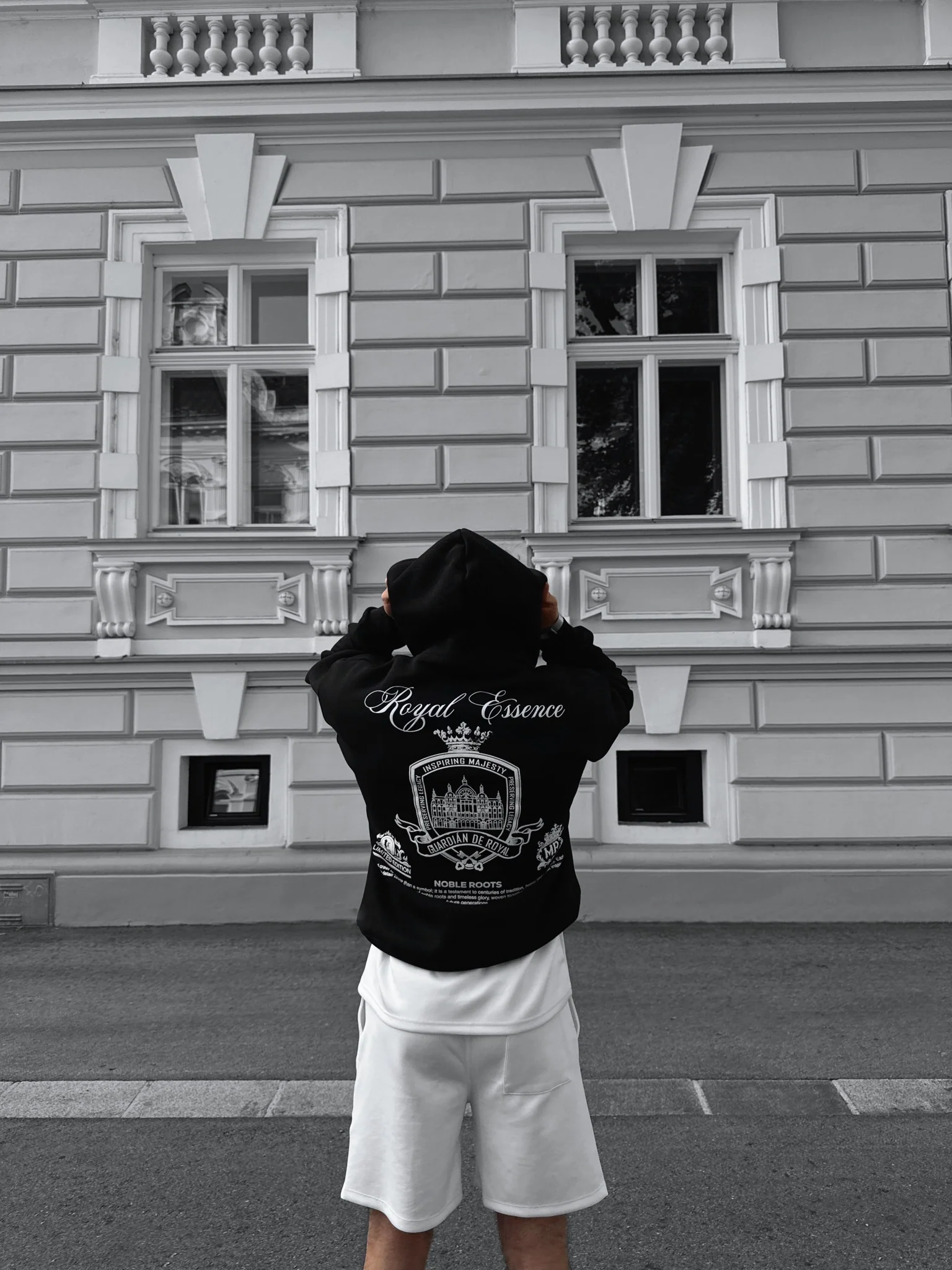 Oversize 'Royal Essence' Hoodie - Black - Image 2