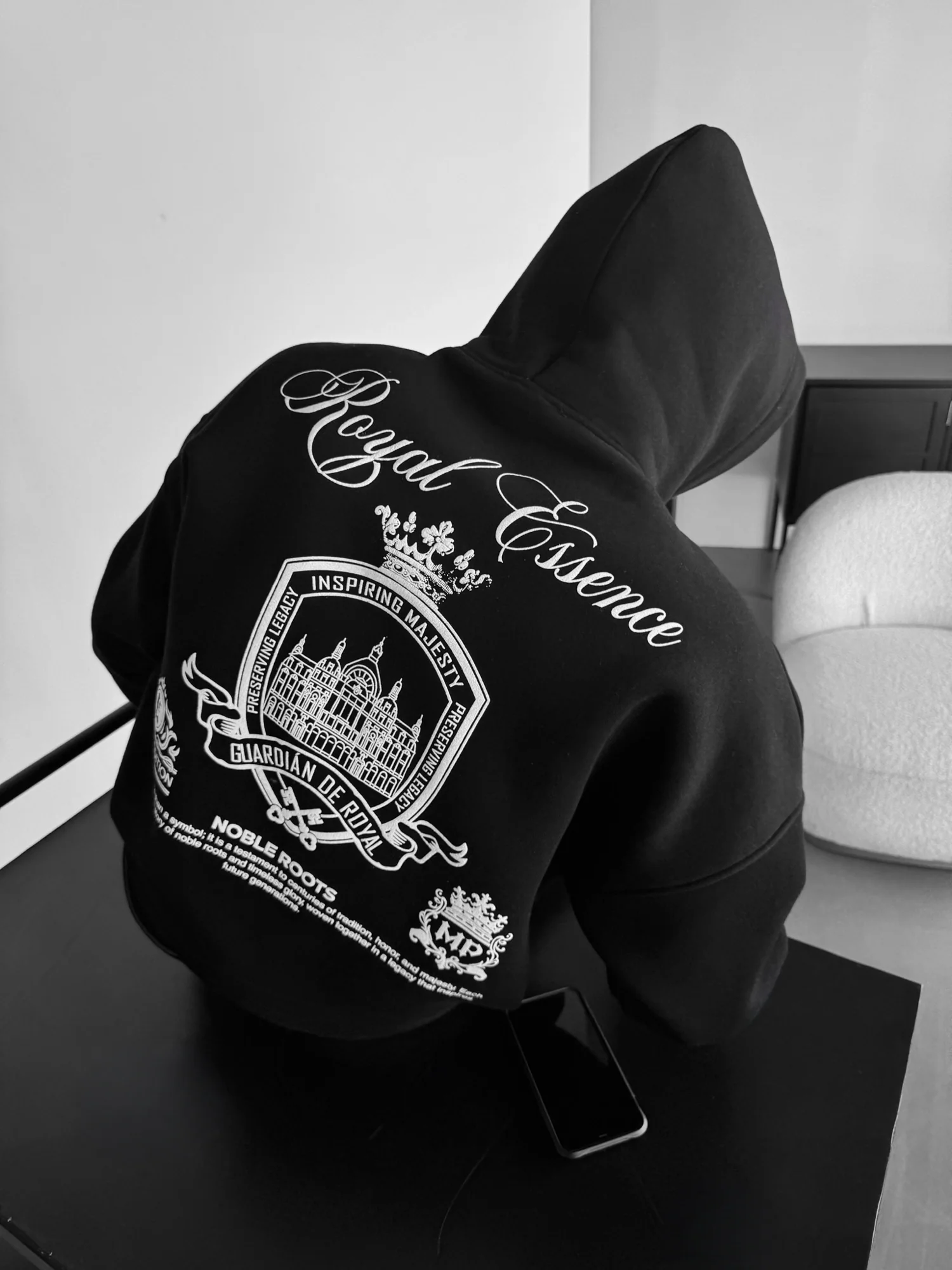Oversize 'Royal Essence' Hoodie - Black - Image 3