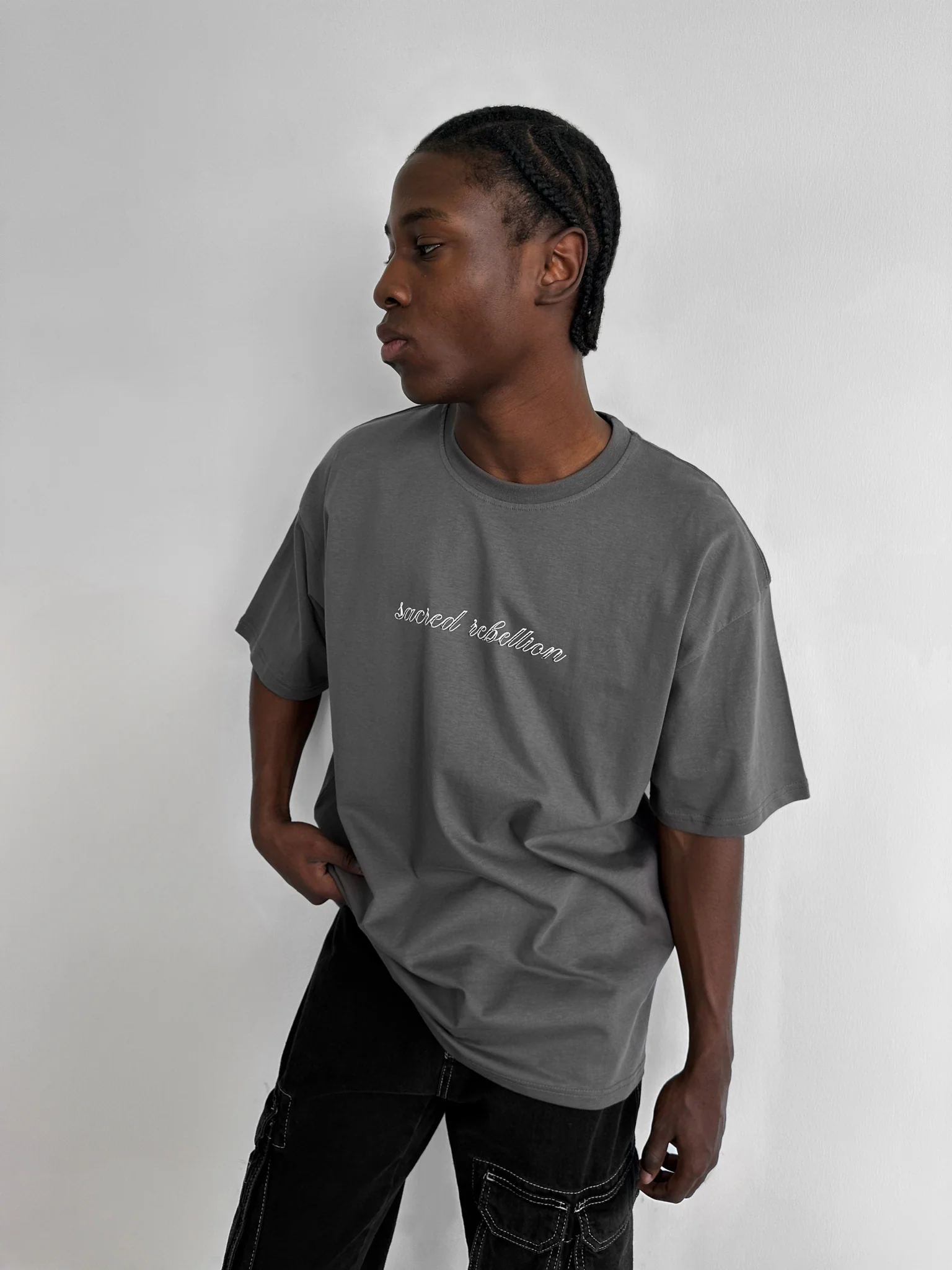 Oversize 'Sacred Rebellion' T-Shirt - Anthracite - Image 4