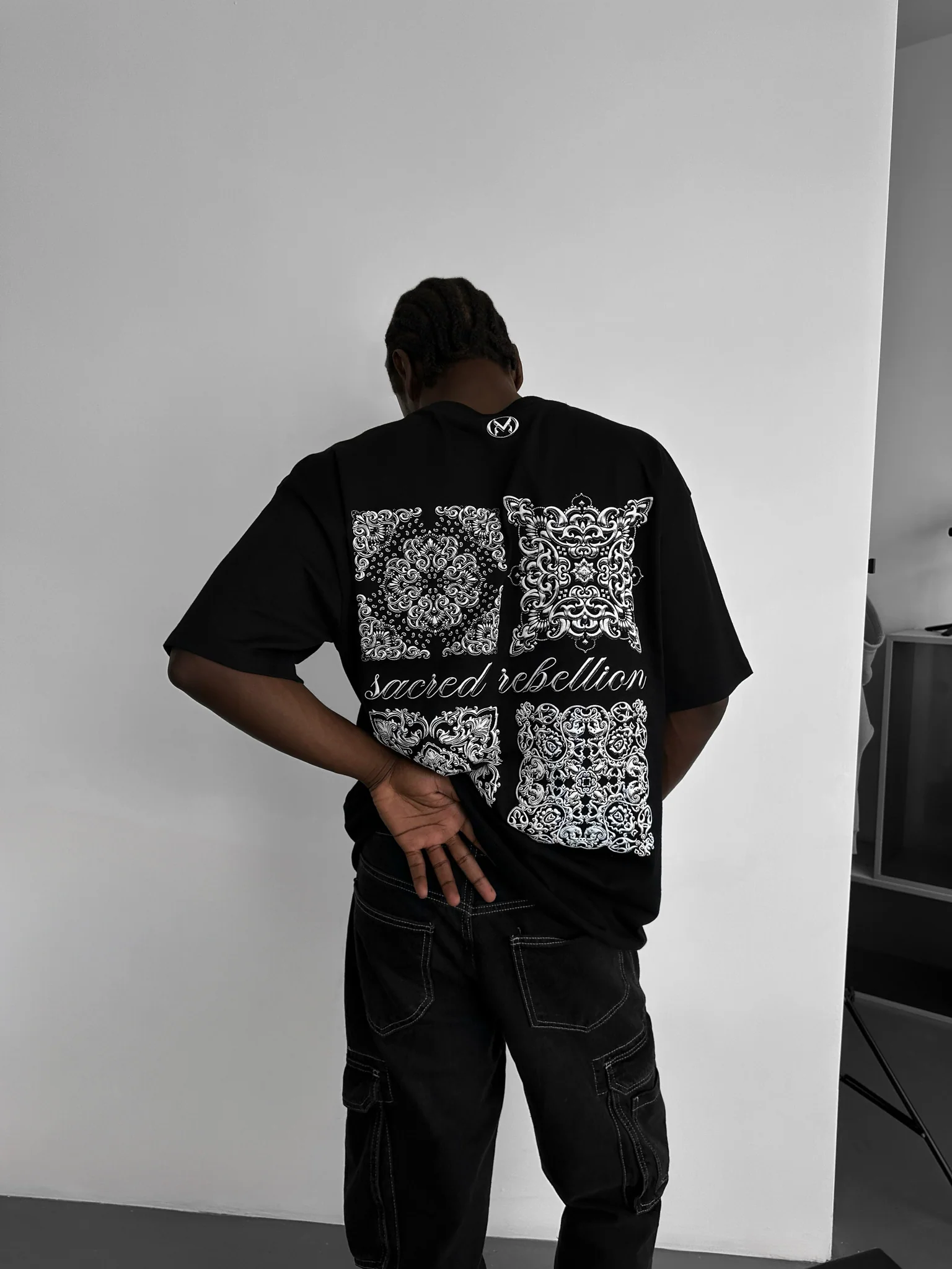 Oversize 'Sacred Rebellion' T-Shirt - Black - Image 4
