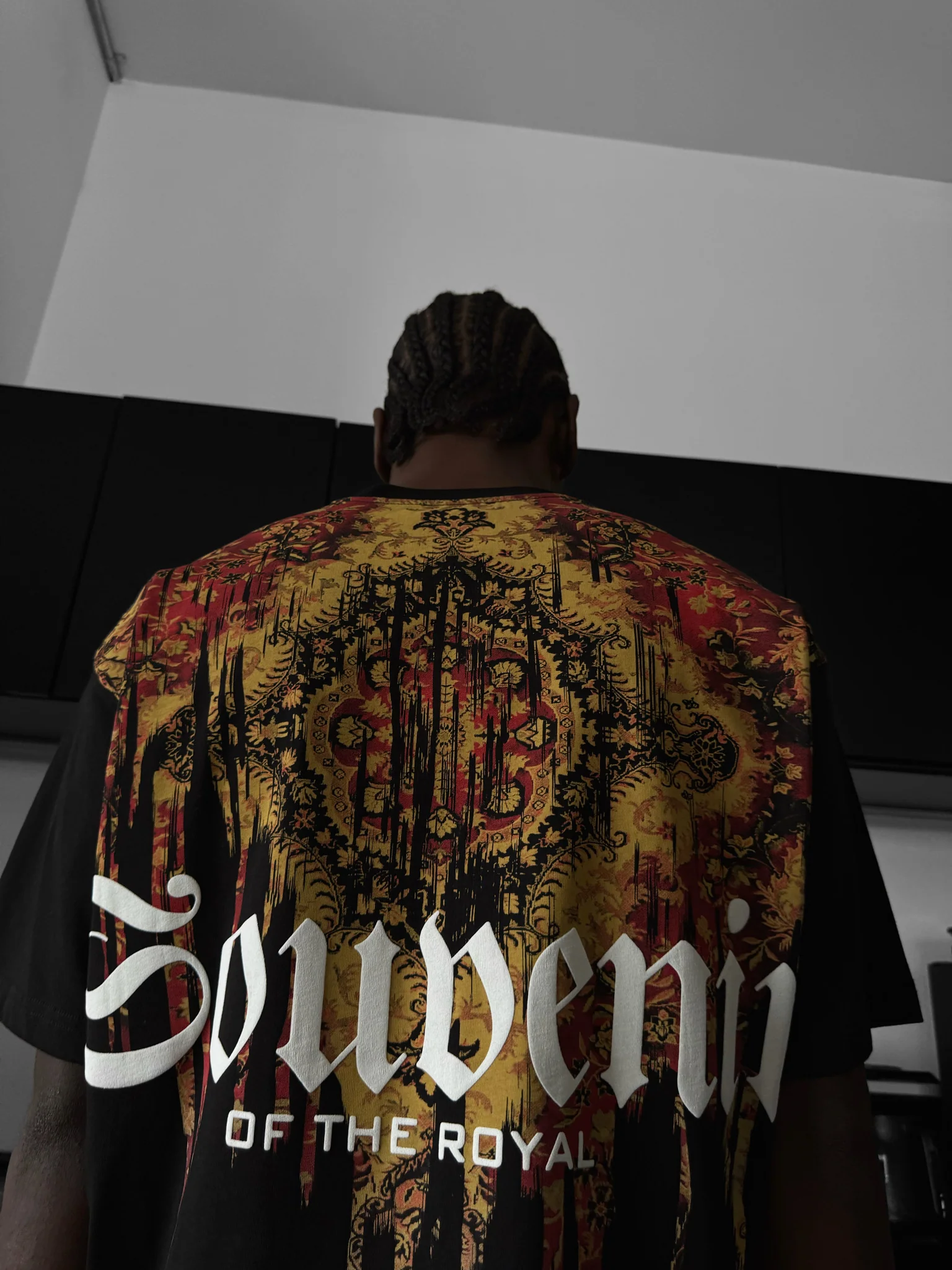Oversize Souvenir T-Shirt - Black - Image 2
